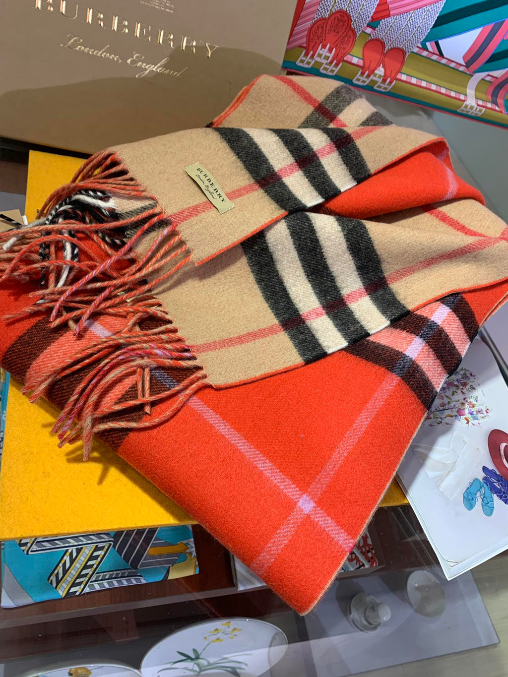 BURBERRY LONG SCARF 250 CM IN TIGER ORANGE AND BEIGE CASHMERE 410473