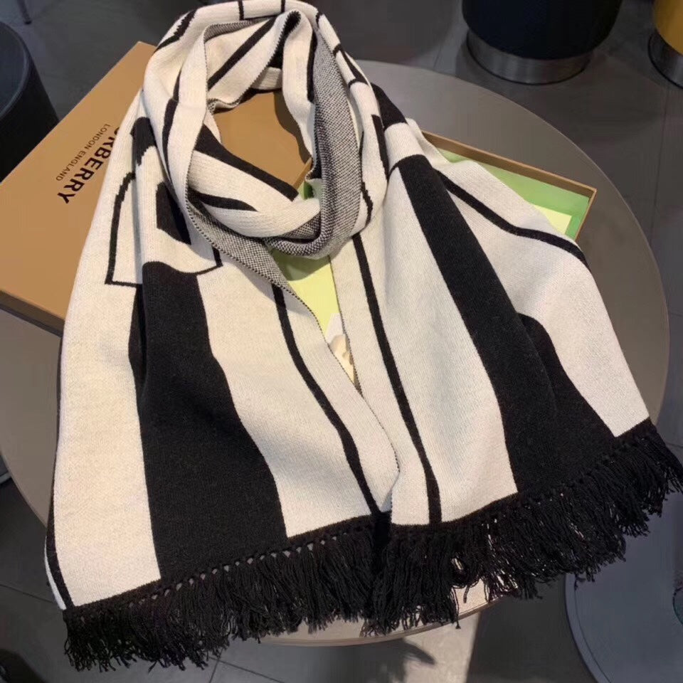 BURBERRY BBR SCARF 175 CM IN CASHMERE 484334