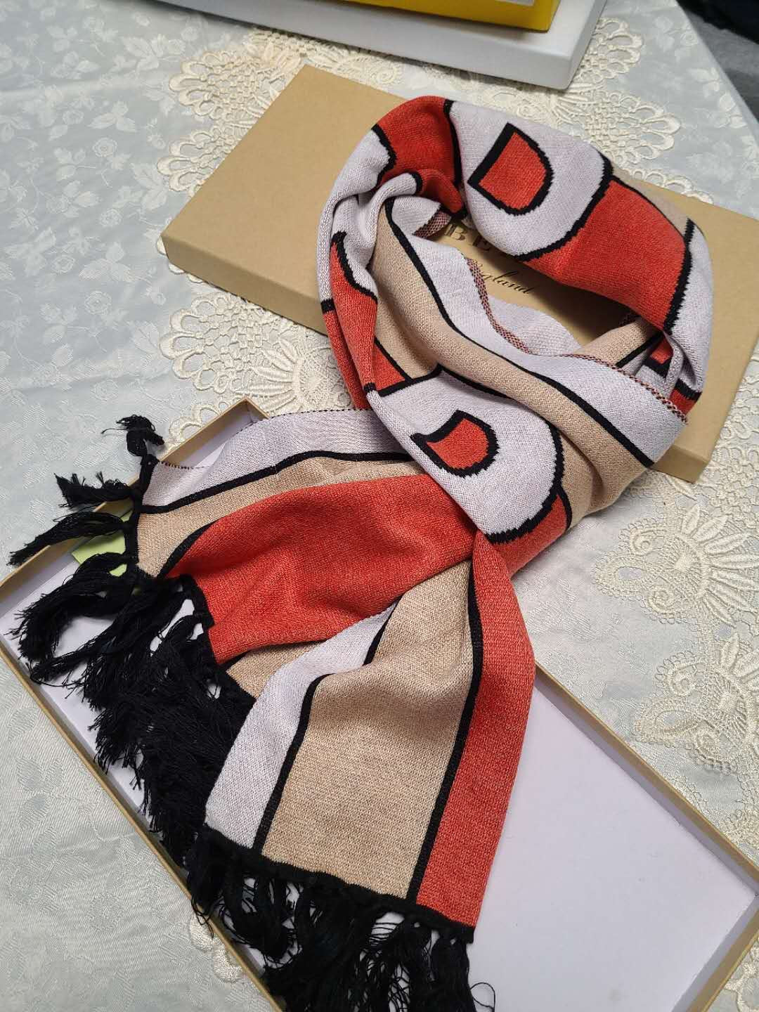 BURBERRY BBR SCARF 175 CM IN CASHMERE 484335