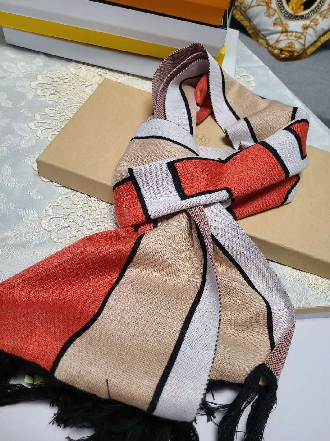 BURBERRY BBR SCARF 175 CM IN CASHMERE 484335