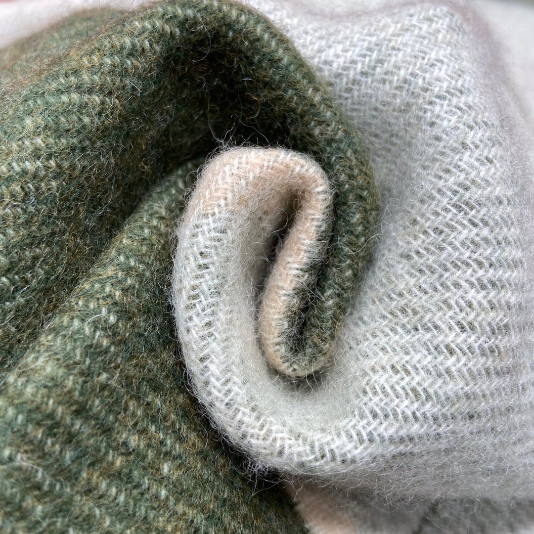 LOEWE SCARF 180 CM IN BASIL GREEN MIX WHITE WOOL 409995