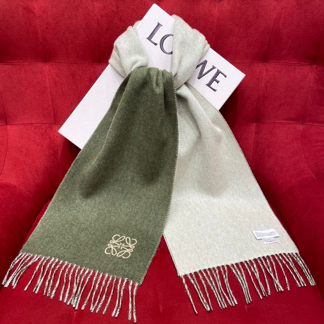 LOEWE SCARF 180 CM IN BASIL GREEN MIX WHITE WOOL 409995