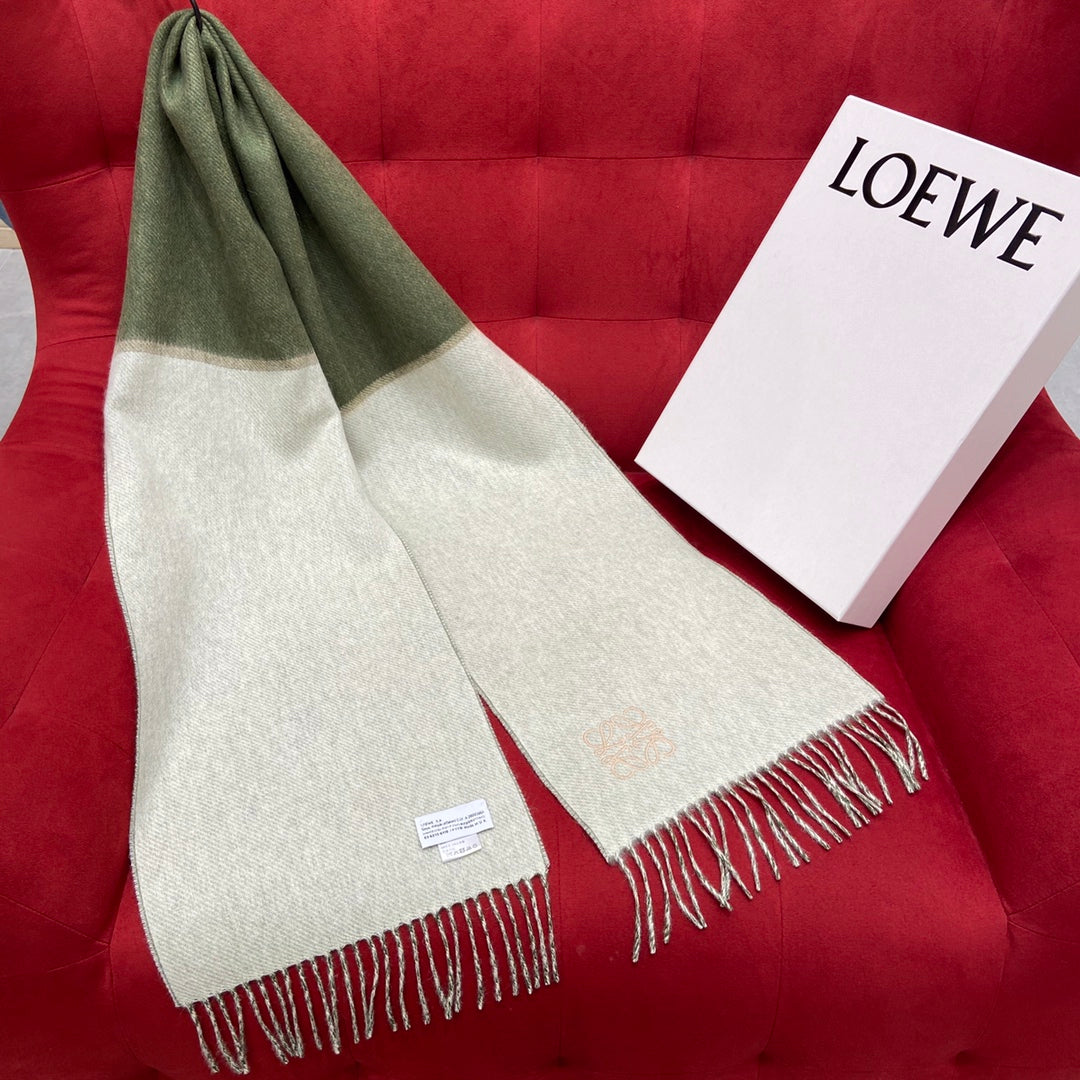 LOEWE SCARF 180 CM IN BASIL GREEN MIX WHITE WOOL 409995