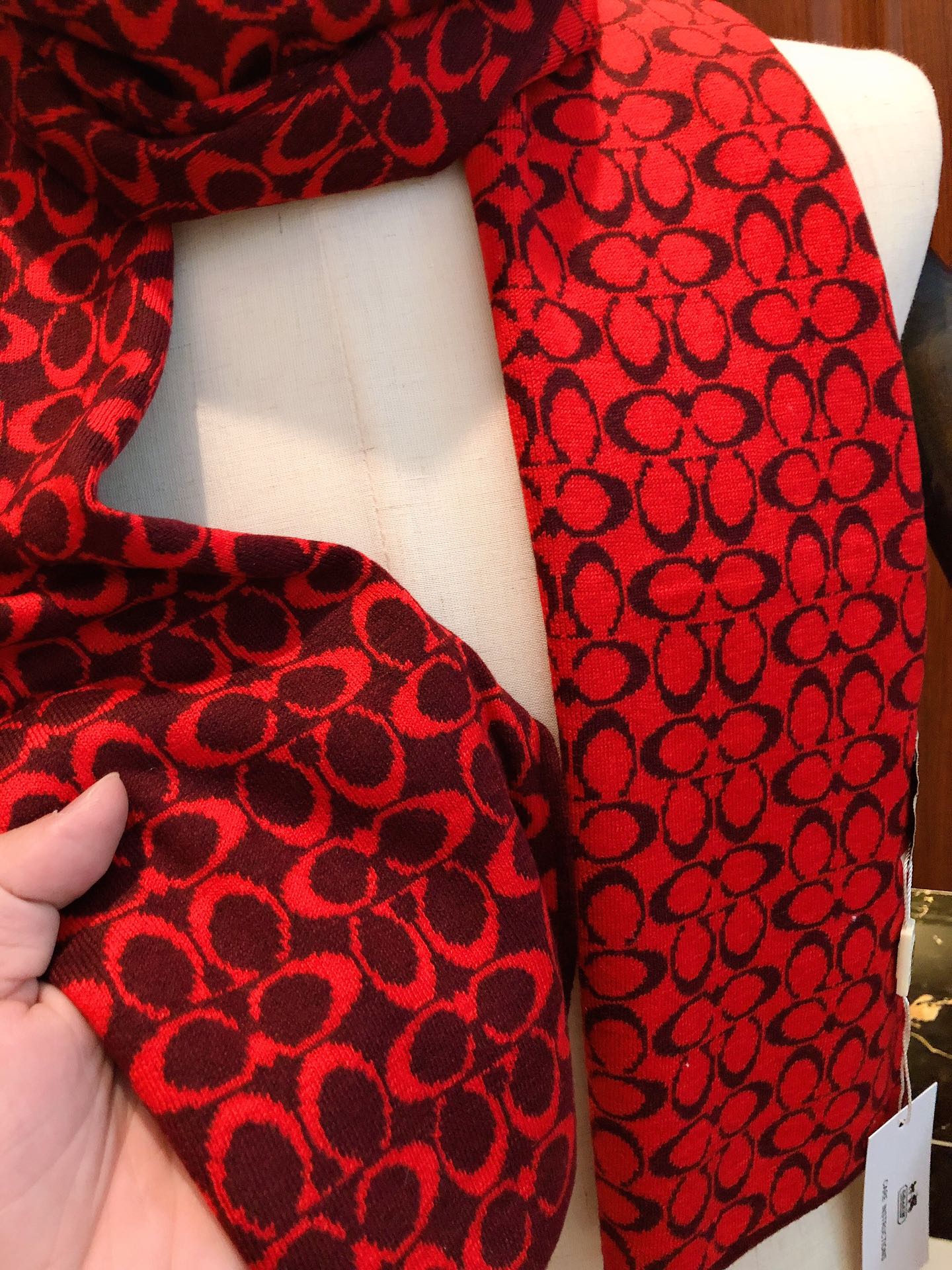 COACH KNIT CASHMERE SCARF GARNET RED MIX BLACK 619590