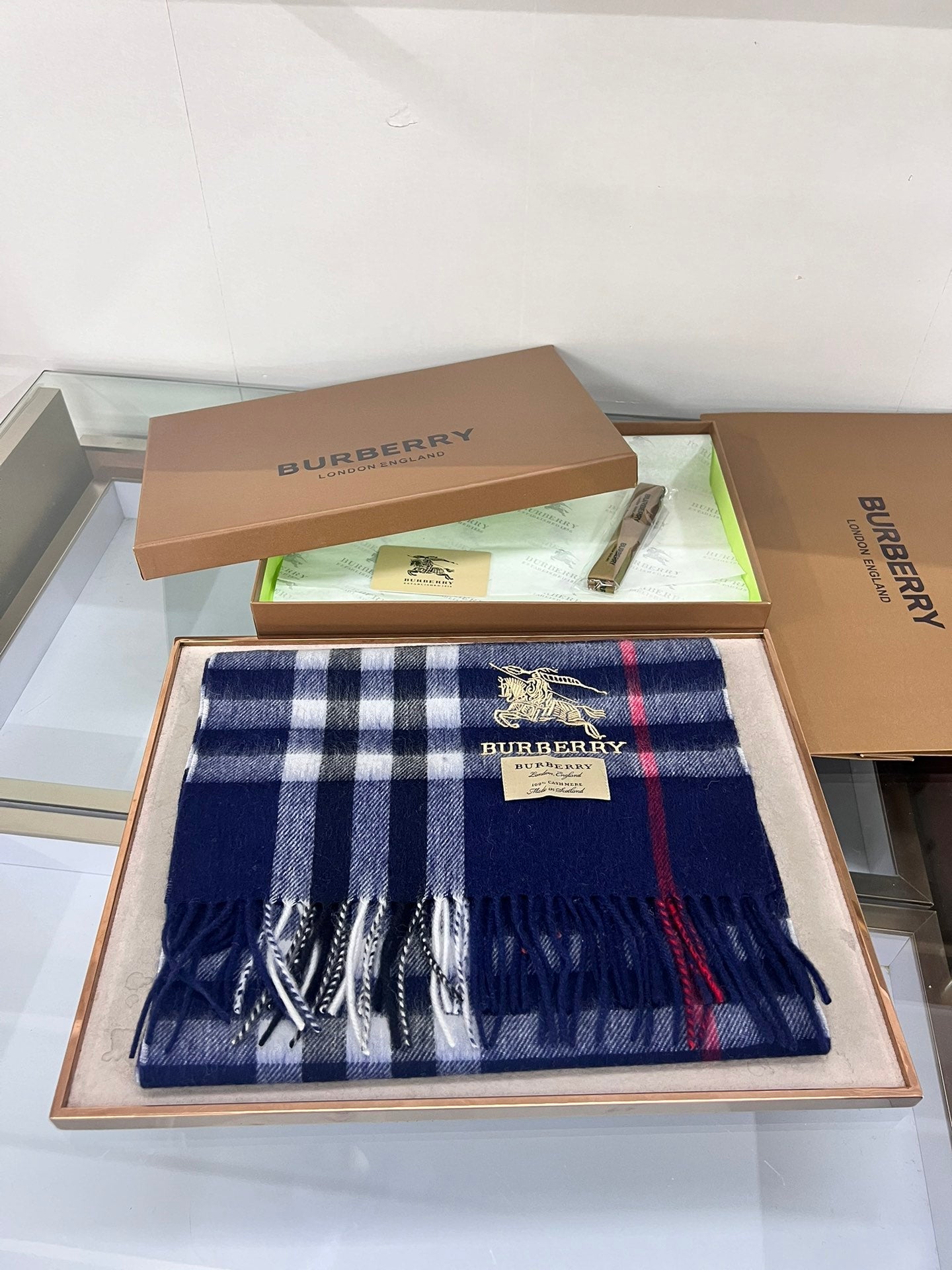 BURBERRY BBR SCARF 180 CM IN CASHMERE 732173