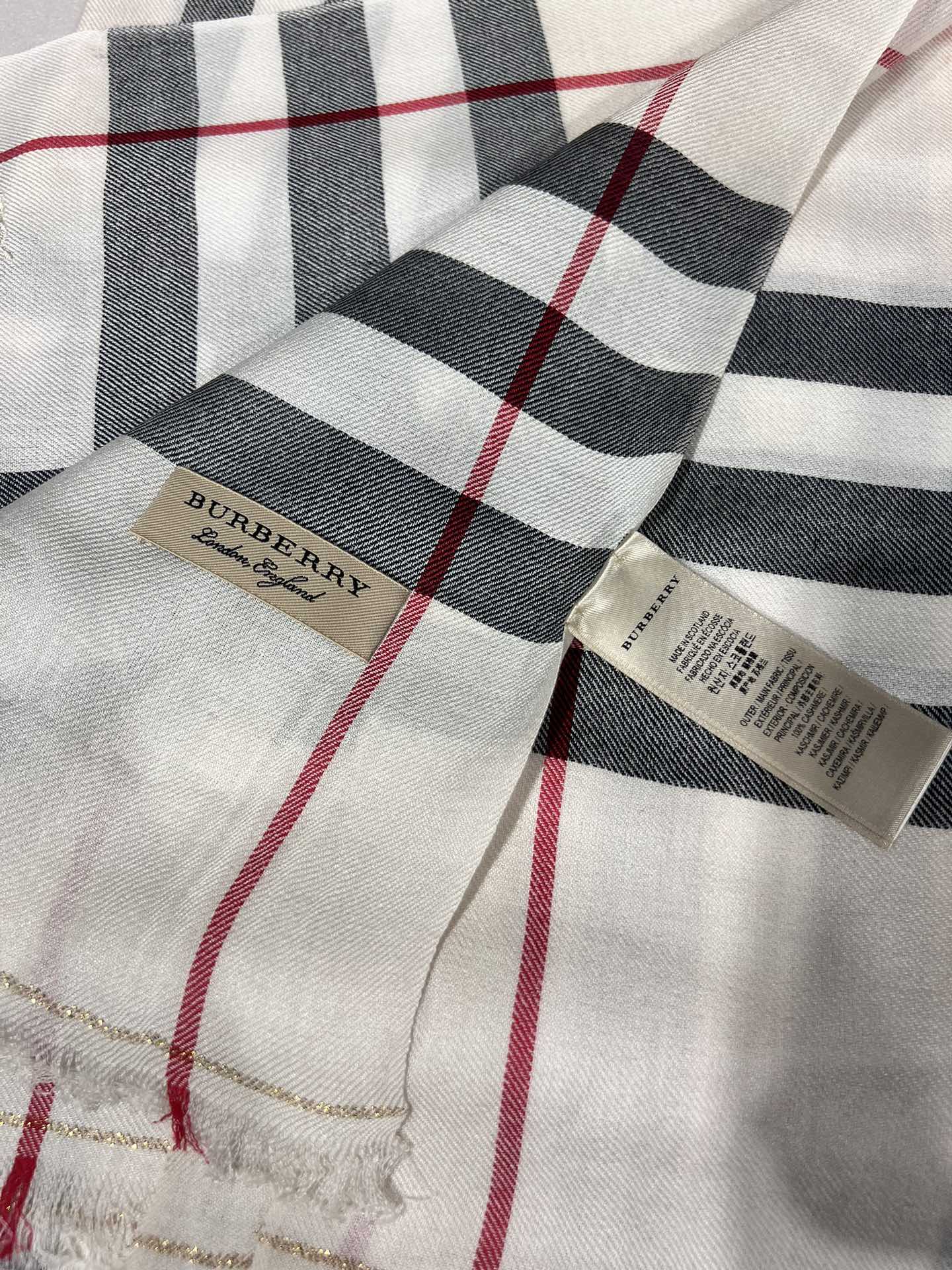 BURBERRY BBR SCARF 200 CM IN CASHMERE 490988