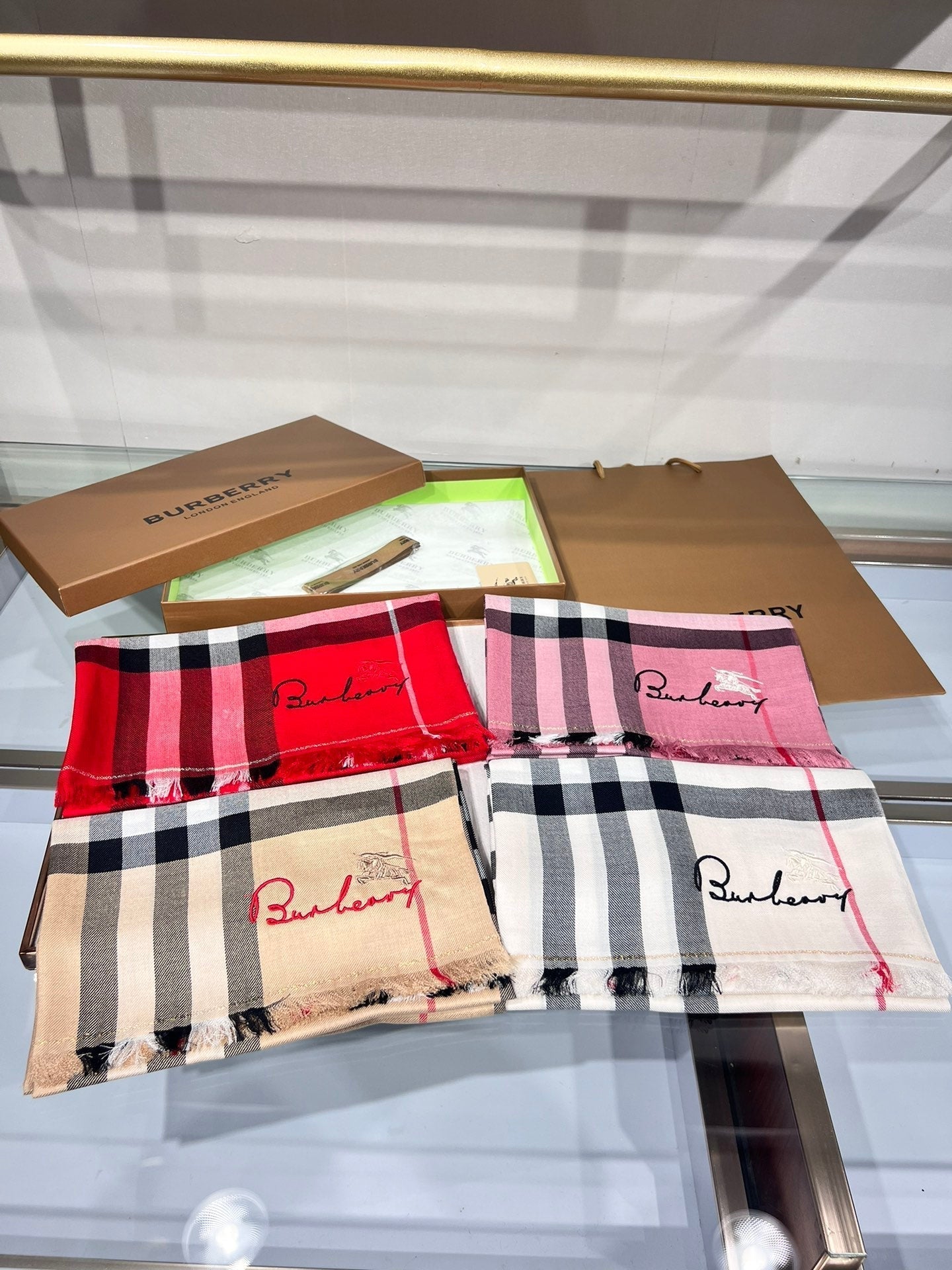 BURBERRY BBR SCARF 200 CM IN CASHMERE 490988