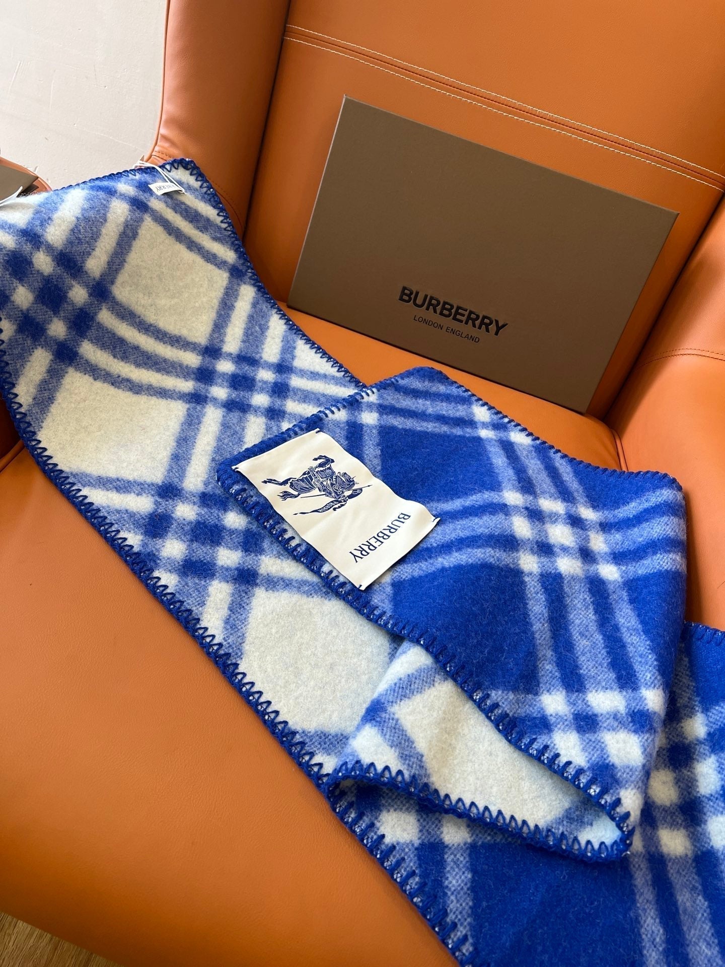 BURBERRY CHECK WOOL 182 CM SCARF COBALT BLUE 405043