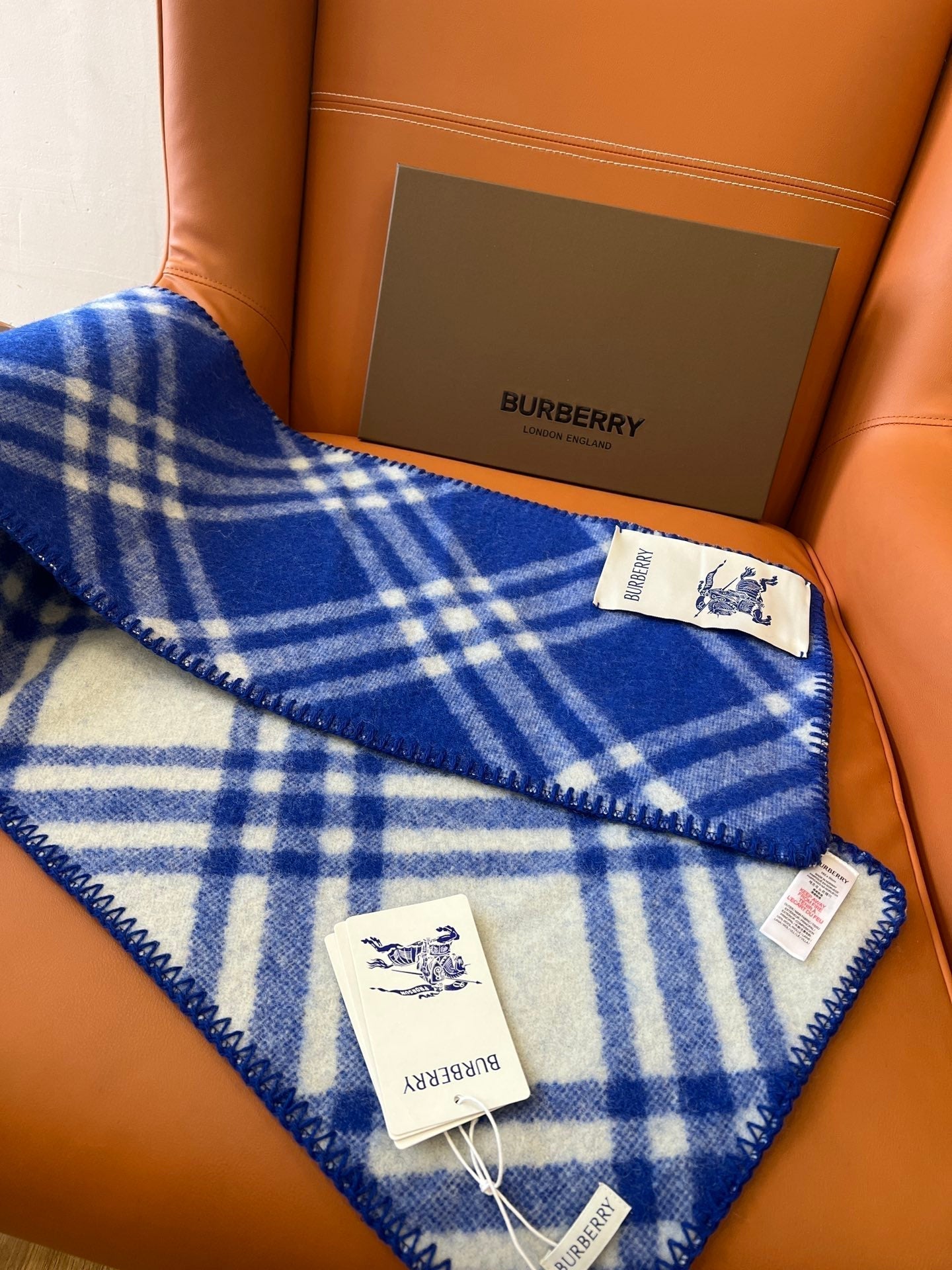 BURBERRY CHECK WOOL 182 CM SCARF COBALT BLUE 405043