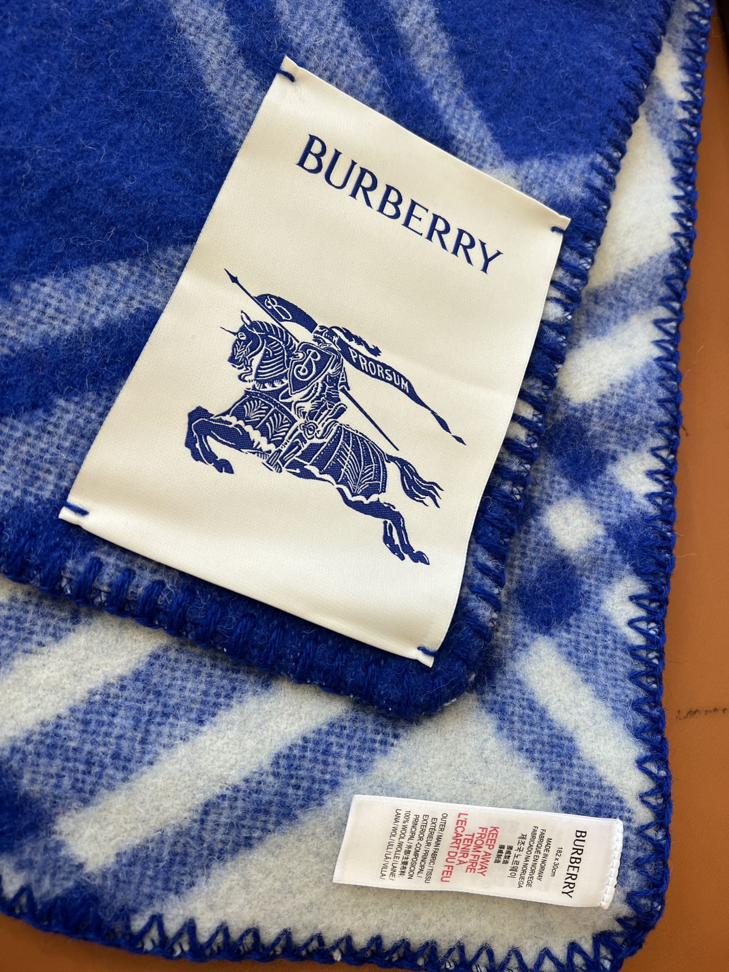 BURBERRY CHECK WOOL 182 CM SCARF COBALT BLUE 405043
