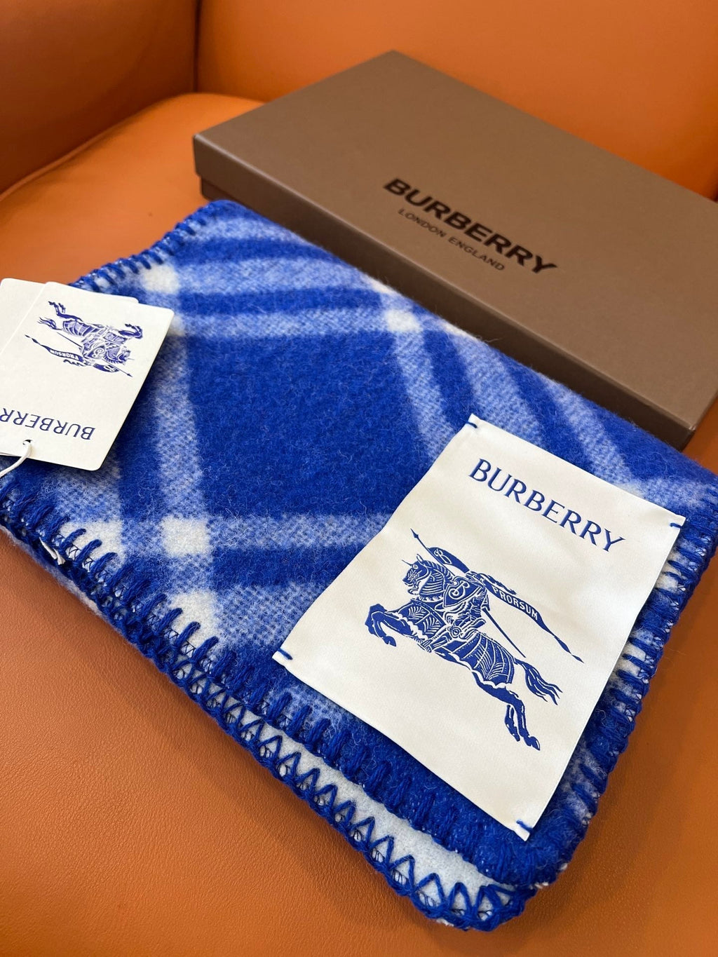 BURBERRY CHECK WOOL 182 CM SCARF COBALT BLUE 405043