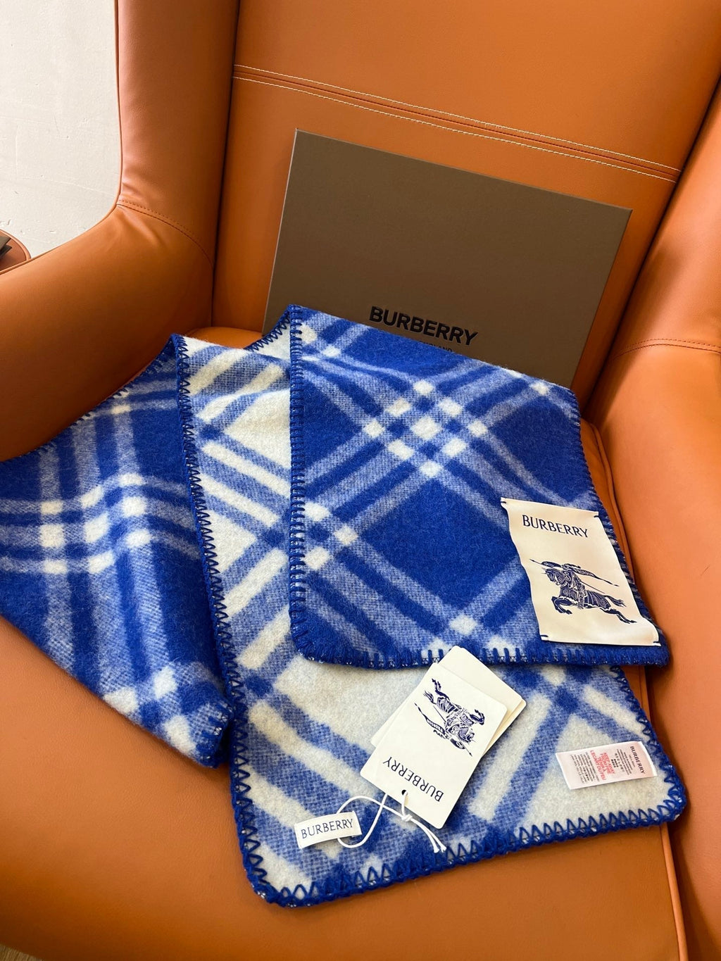 BURBERRY CHECK WOOL 182 CM SCARF COBALT BLUE 405043