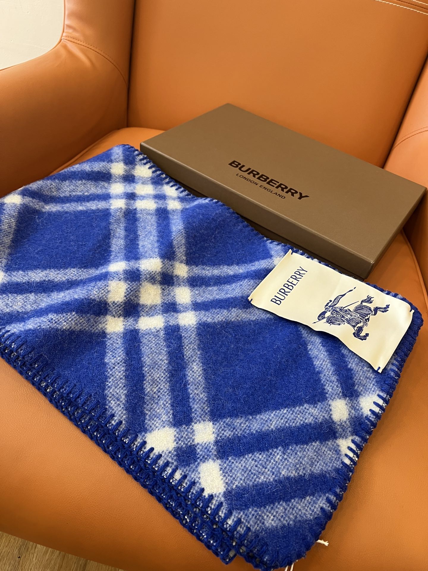 BURBERRY CHECK WOOL 182 CM SCARF COBALT BLUE 405043