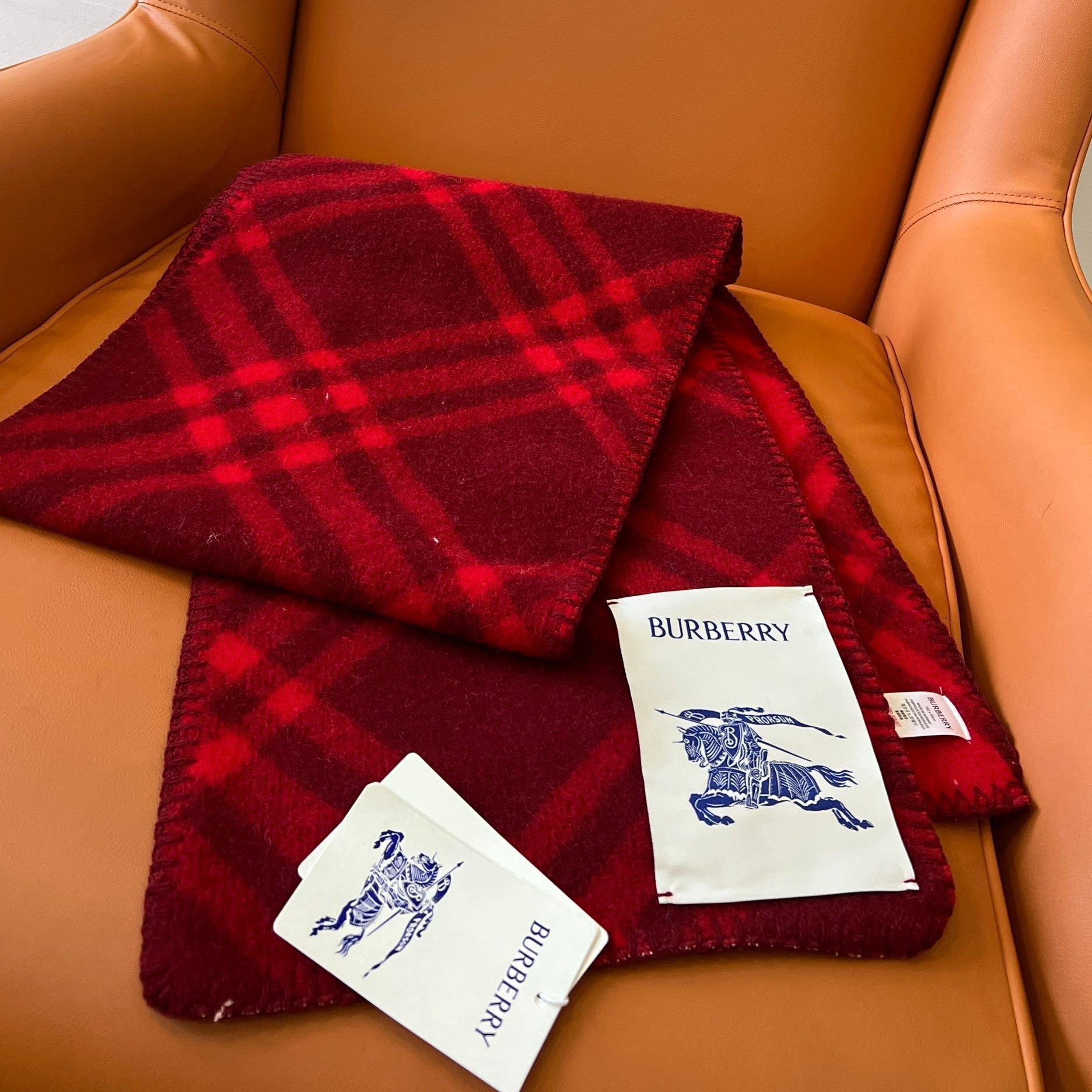 BURBERRY CHECK WOOL 182 CM SCARF GARNET RED 405045