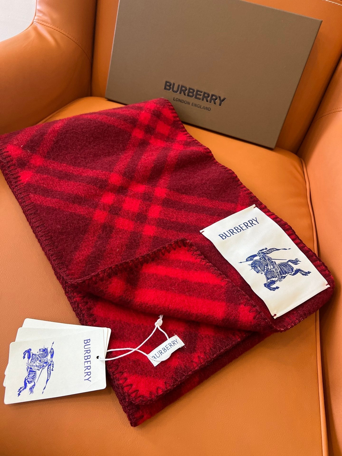 BURBERRY CHECK WOOL 182 CM SCARF GARNET RED 405045