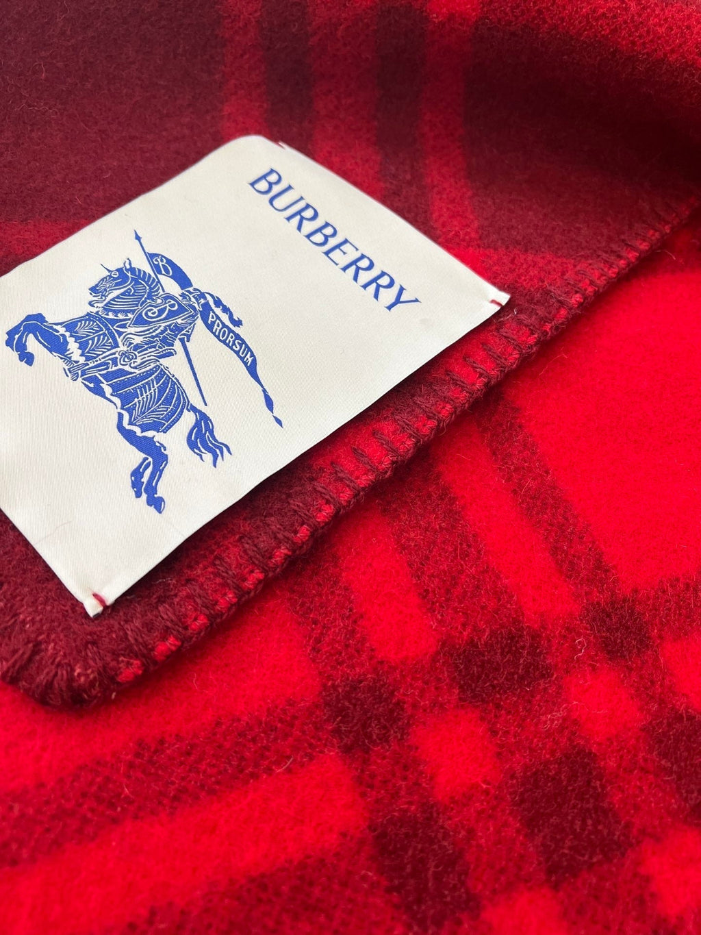 BURBERRY CHECK WOOL 182 CM SCARF GARNET RED 405045
