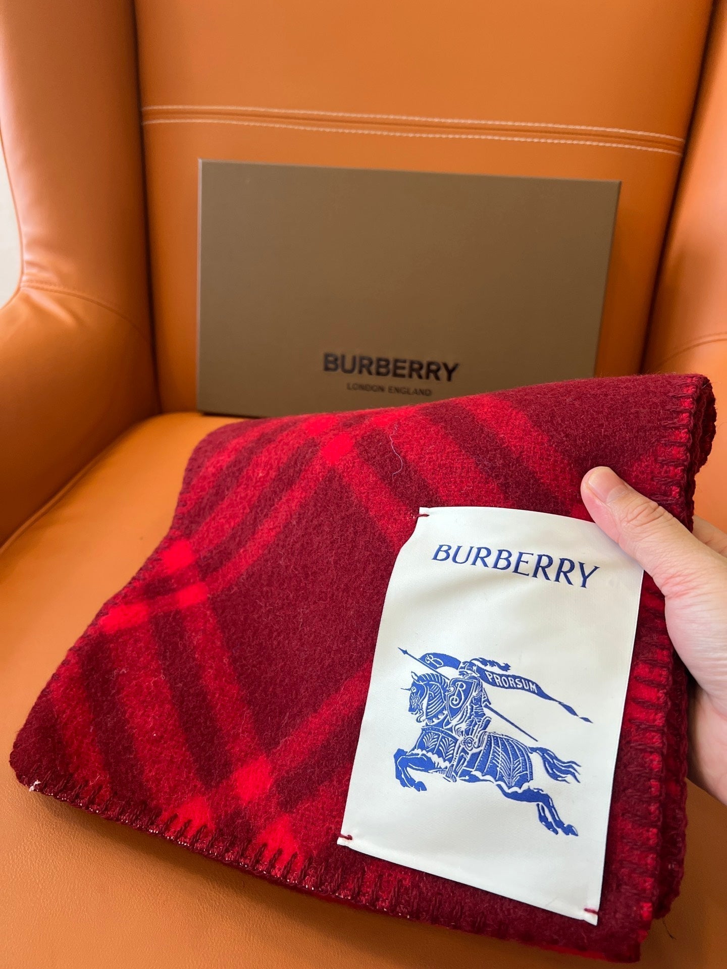 BURBERRY CHECK WOOL 182 CM SCARF GARNET RED 405045