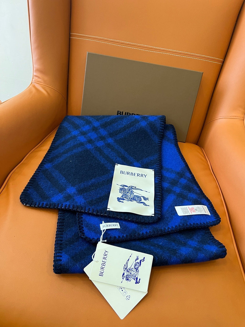 BURBERRY CHECK WOOL 182 CM SCARF NAVY BLUE 405049