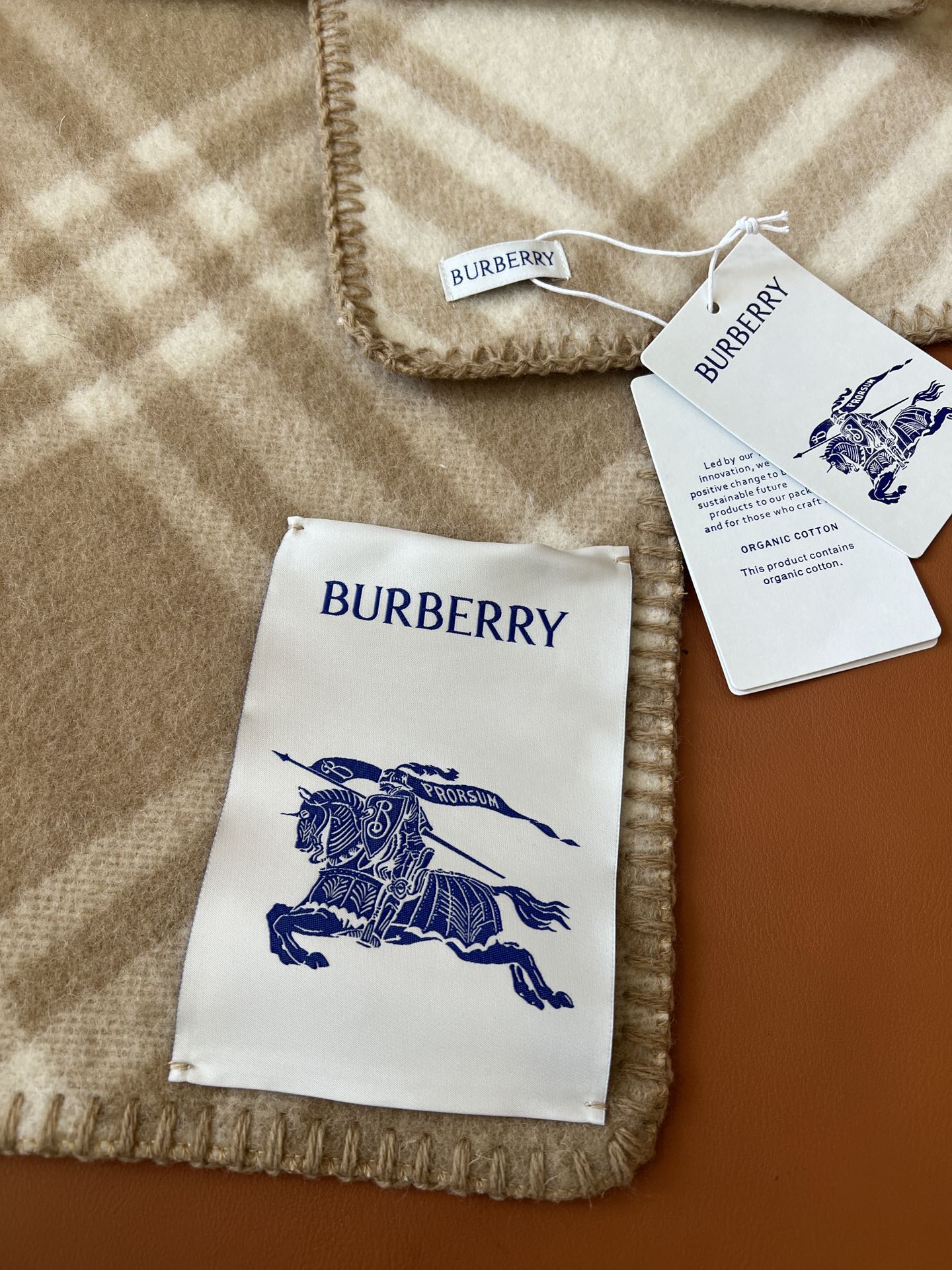 BURBERRY CHECK WOOL 182 CM SCARF CAMEL BROWN 405051