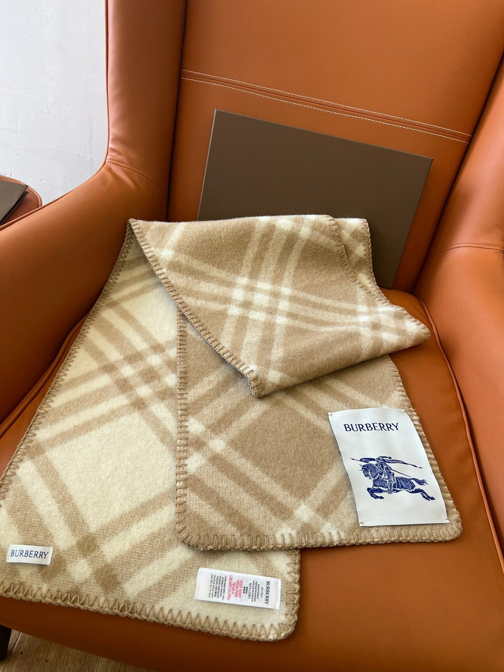 BURBERRY CHECK WOOL 182 CM SCARF CAMEL BROWN 405051