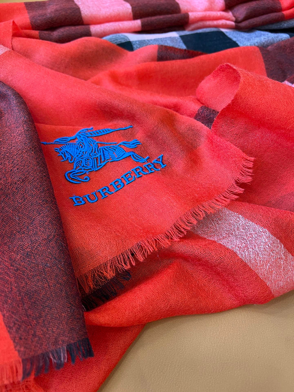 BURBERRY BBR SCARF 200 CM IN CASHMERE 492286