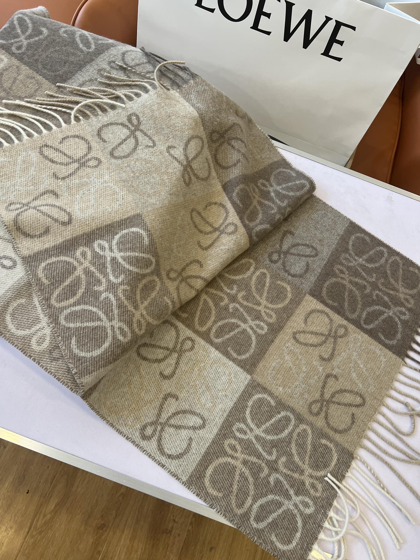 LOEWE SCARF 180 CM IN WHITE MIX BEIGE WOOL AND CASHMERE 410095