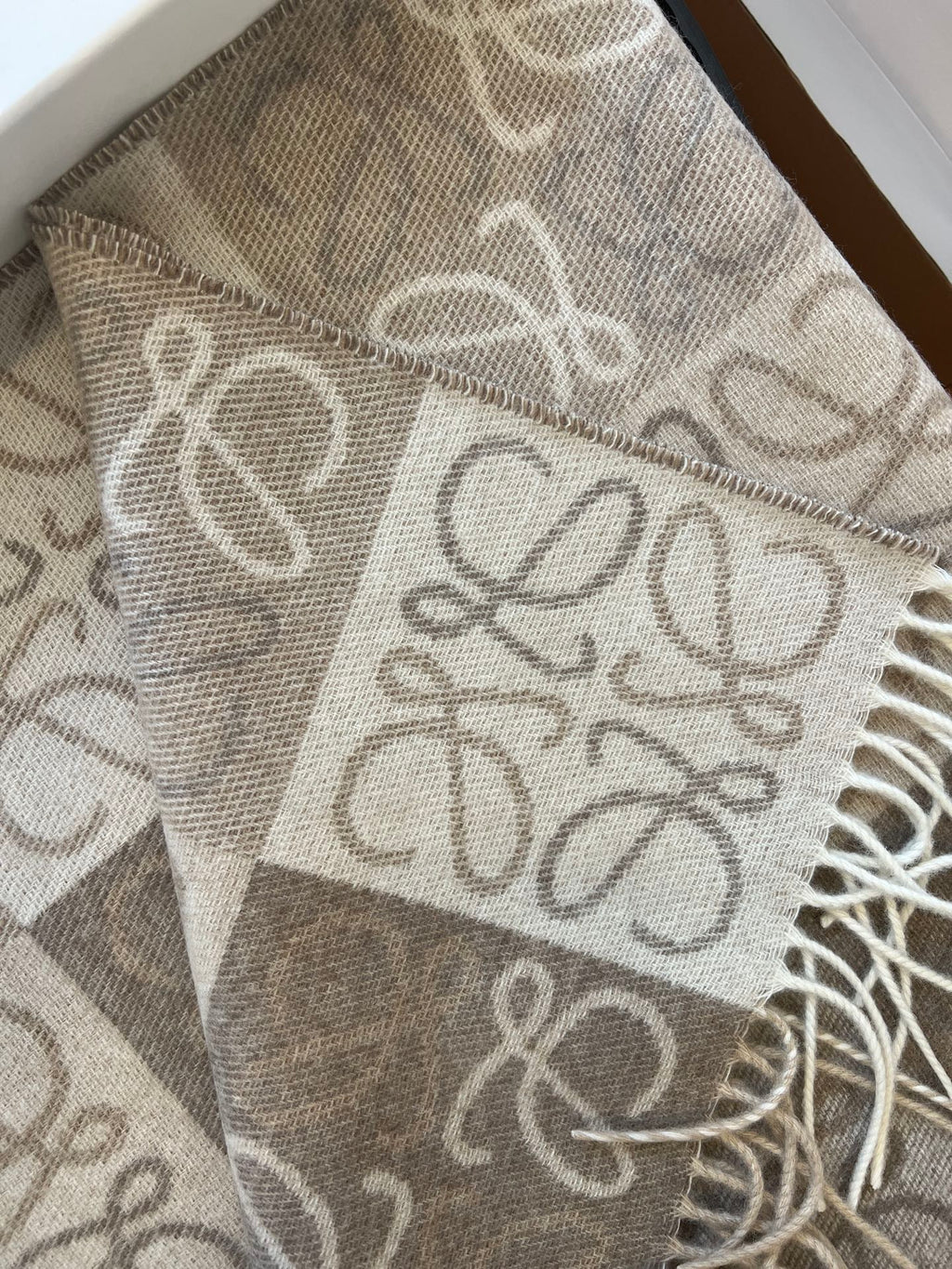 LOEWE SCARF 180 CM IN WHITE MIX BEIGE WOOL AND CASHMERE 410095