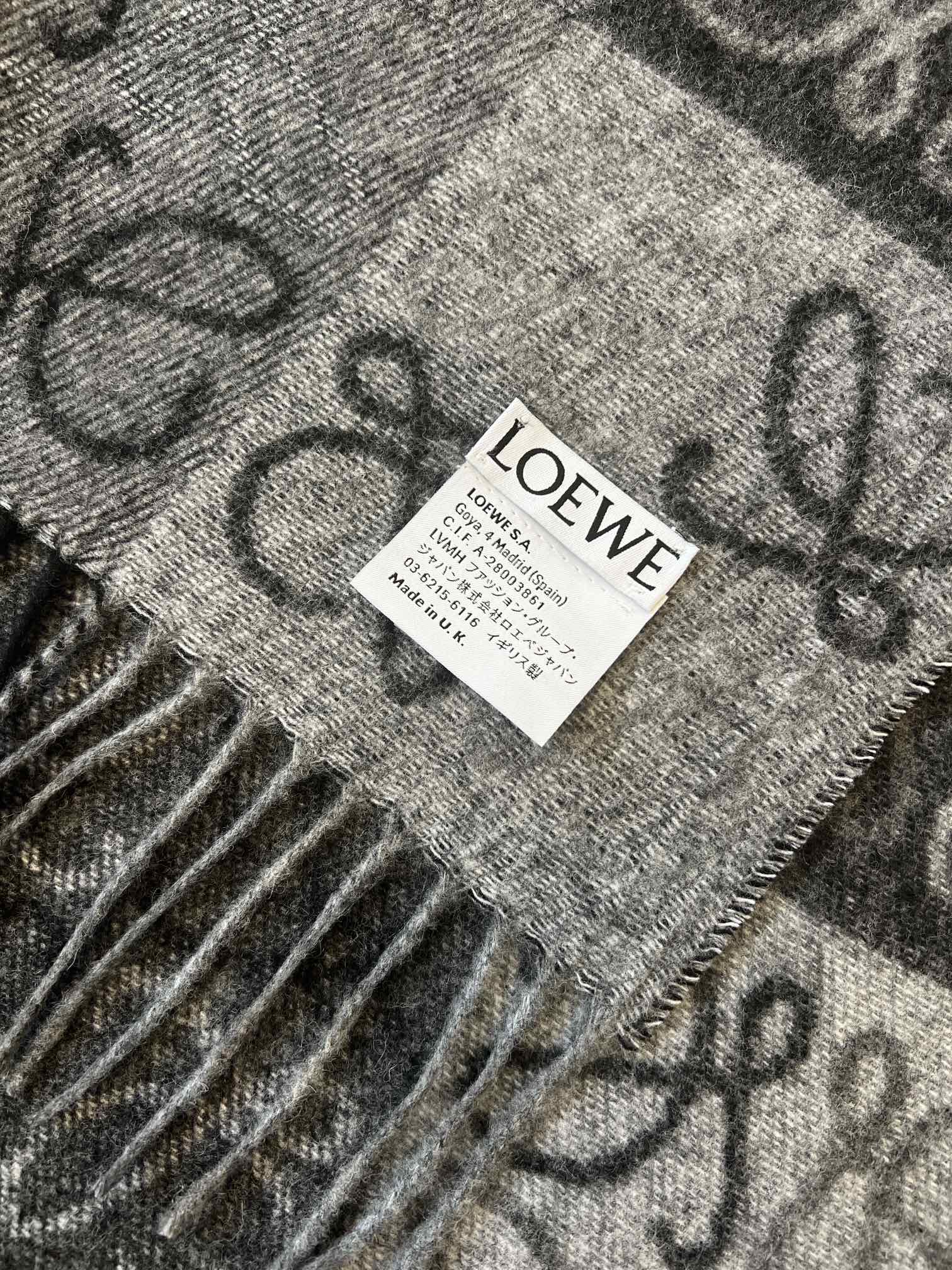 LOEWE SCARF 180 CM IN BLACK MIX WHITE WOOL AND CASHMERE 410097
