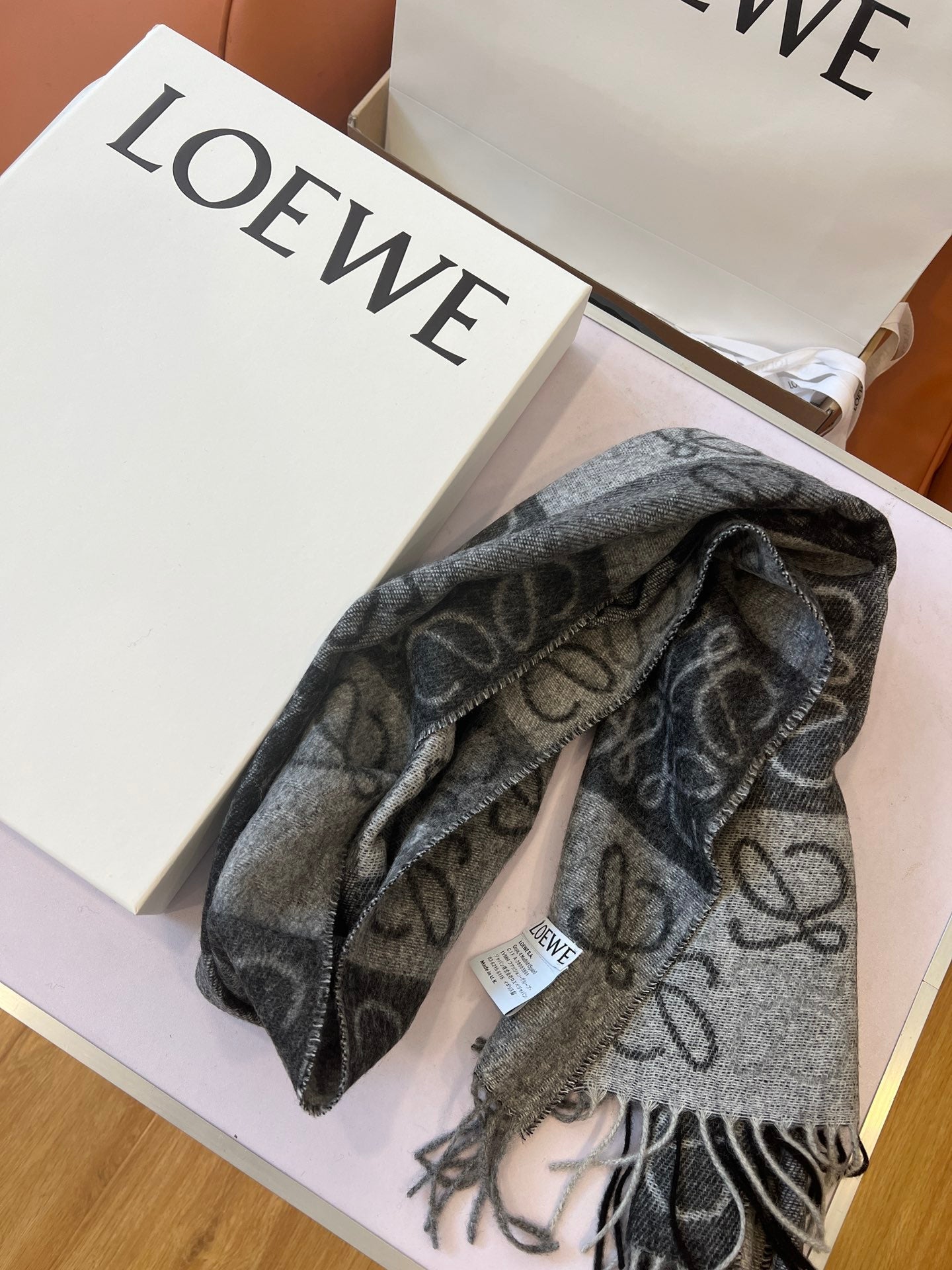 LOEWE SCARF 180 CM IN BLACK MIX WHITE WOOL AND CASHMERE 410097