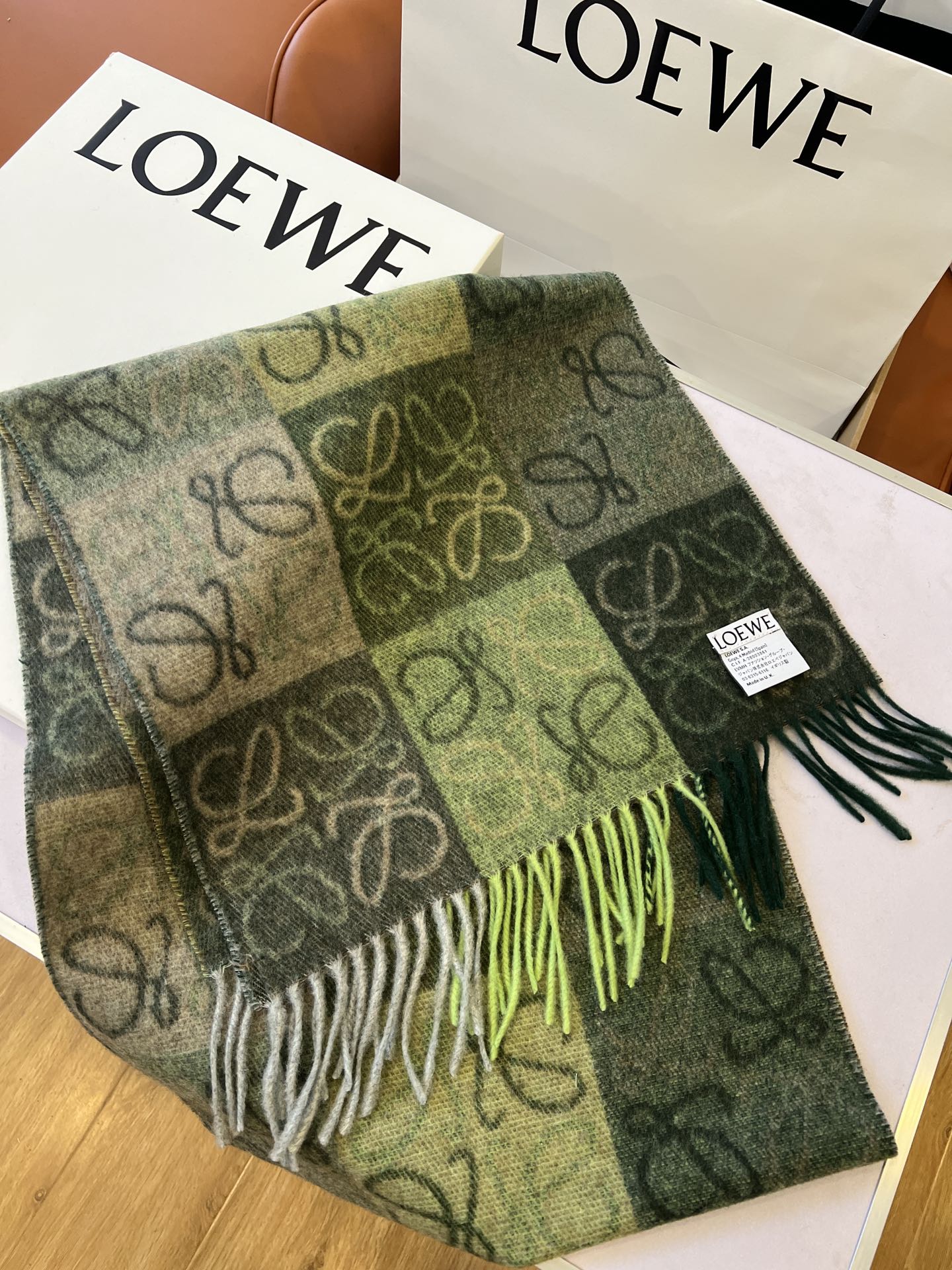 LOEWE SCARF 180 CM IN BOTTLE GREEN MIX KHAKI WOOL AND CASHMERE 410100