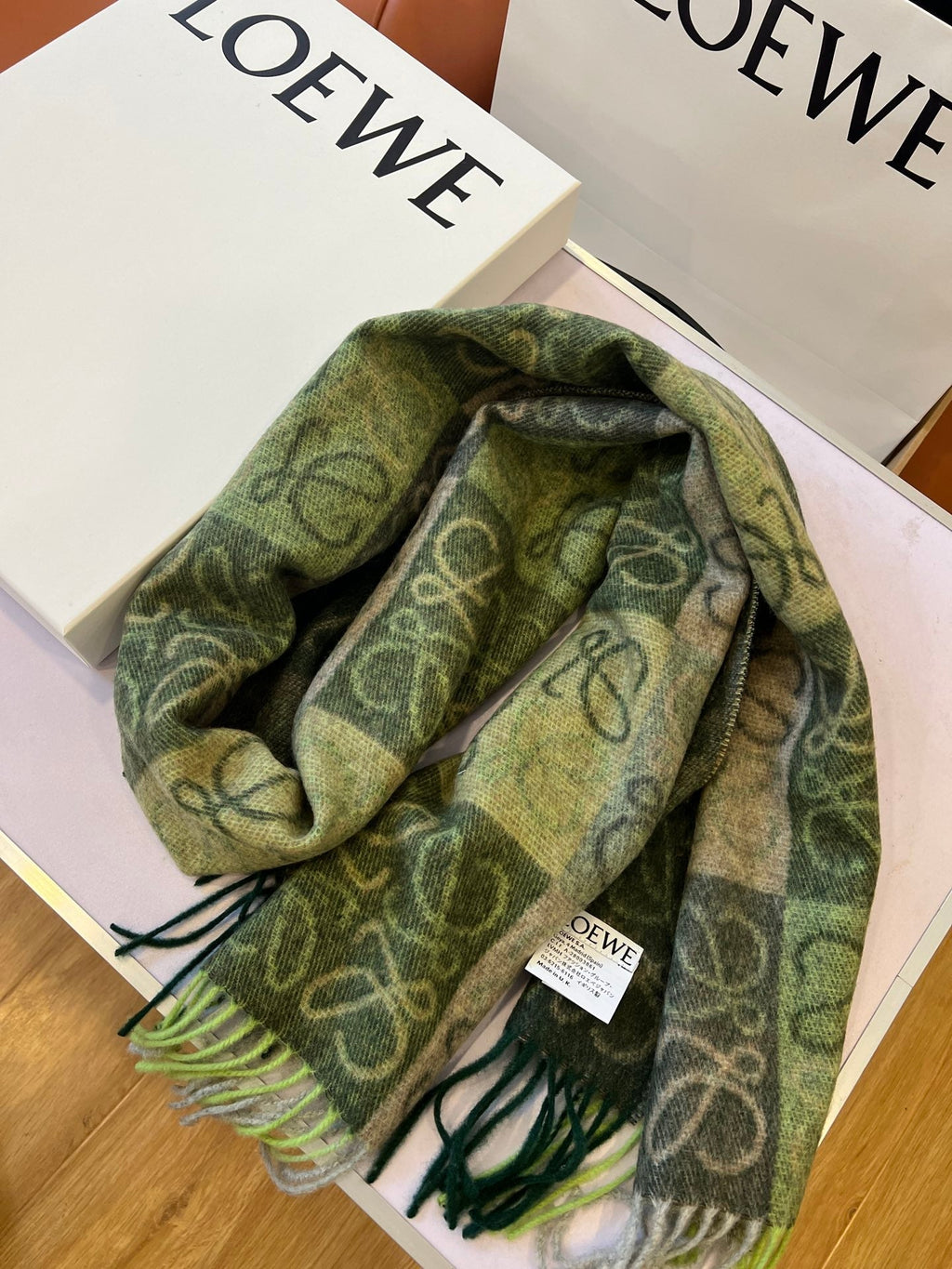 LOEWE SCARF 180 CM IN BOTTLE GREEN MIX KHAKI WOOL AND CASHMERE 410100