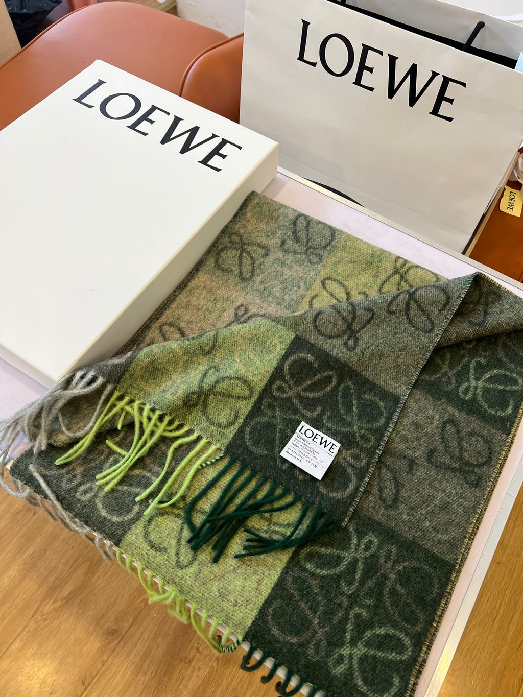 LOEWE SCARF 180 CM IN BOTTLE GREEN MIX KHAKI WOOL AND CASHMERE 410100