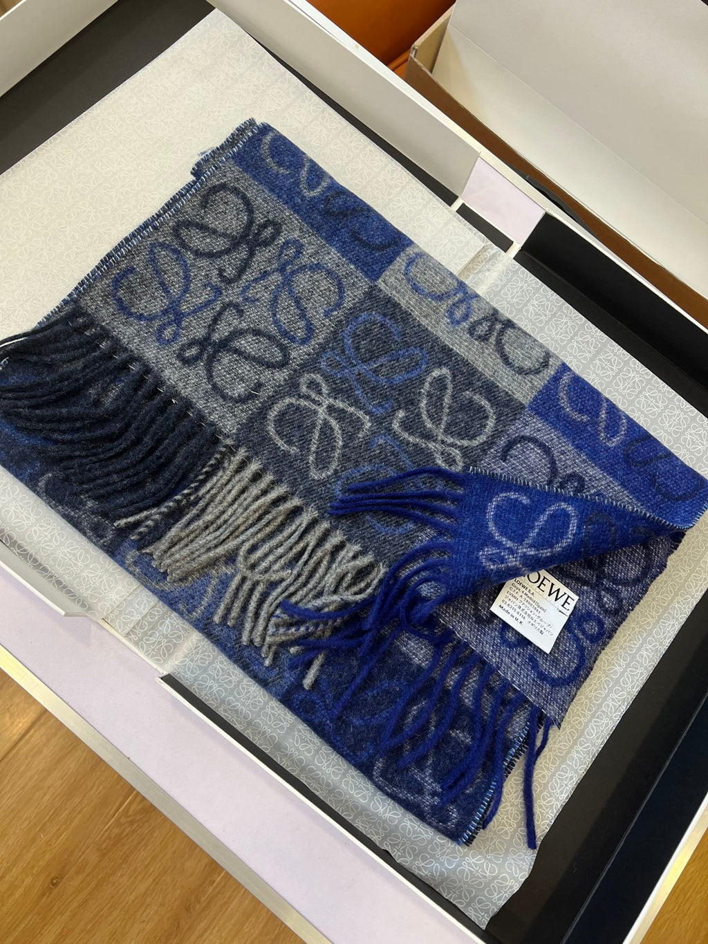 LOEWE SCARF 180 CM IN BLUE WOOL AND CASHMERE 410102