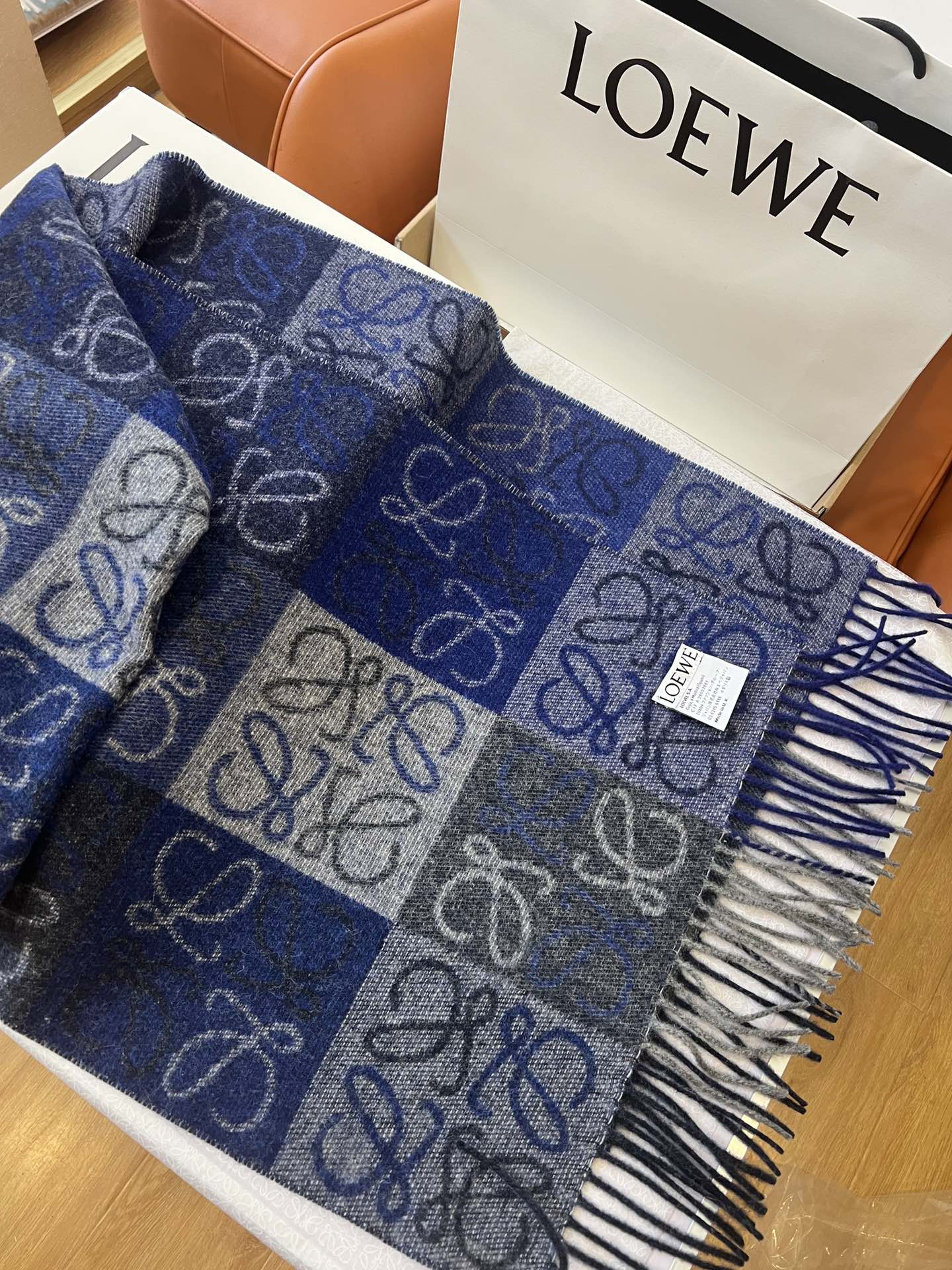 LOEWE SCARF 180 CM IN BLUE WOOL AND CASHMERE 410102