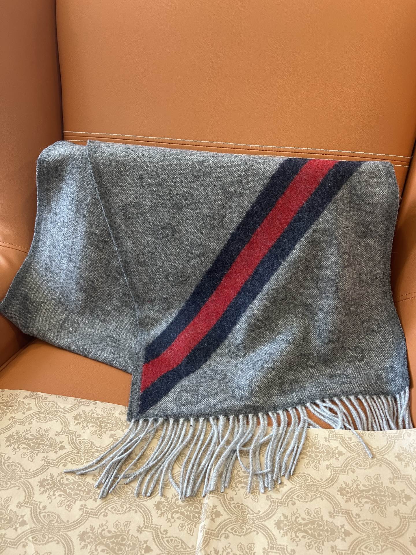 GUCCI 25S SCARF 190 IN WOOL 636373