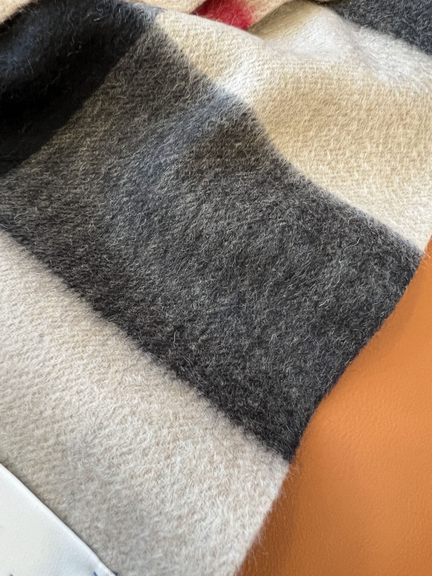 BURBERRY BBR SCARF 270 CM IN CASHMERE 492254