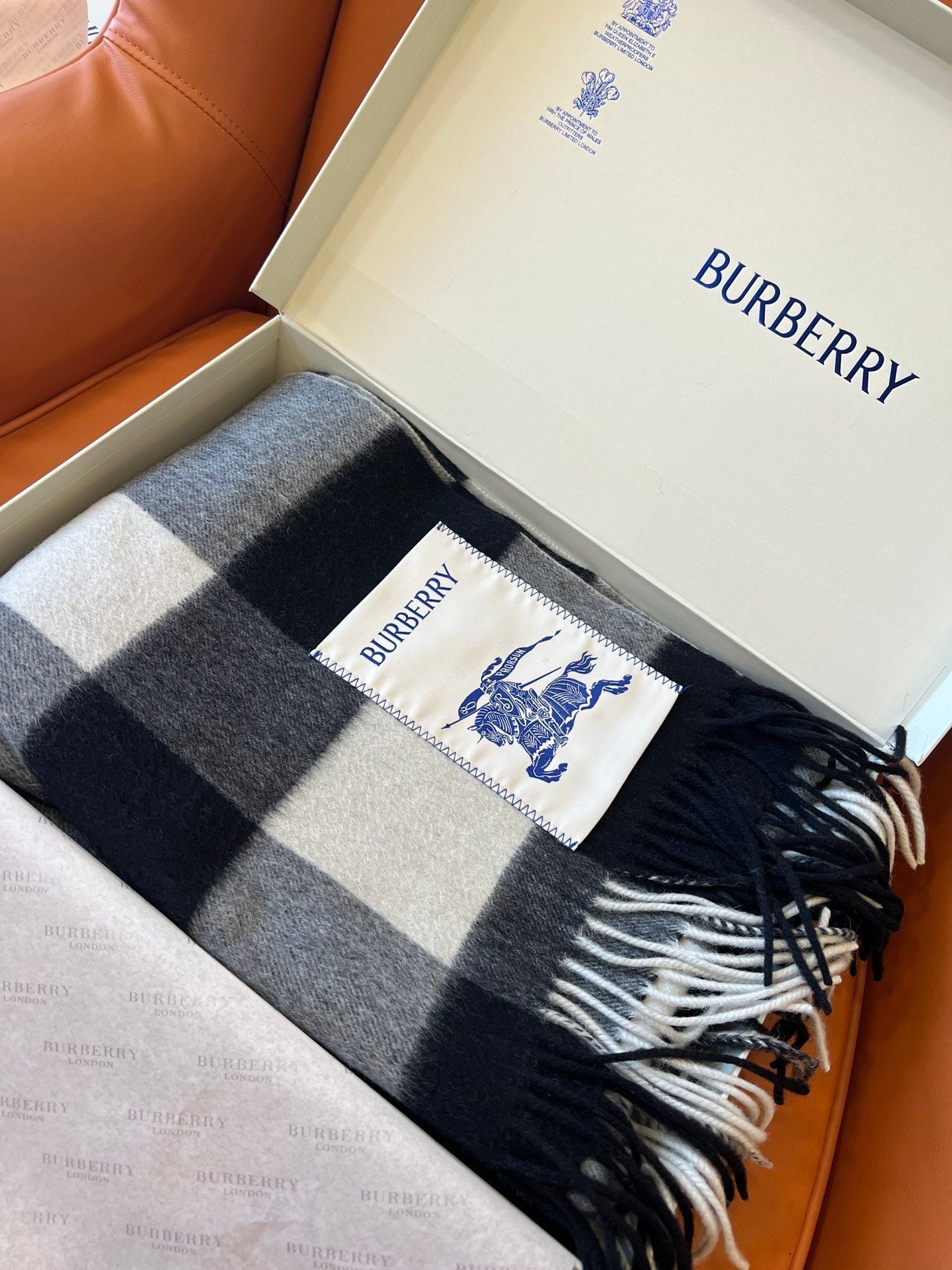 BURBERRY BBR SCARF 270 CM IN CASHMERE 492255