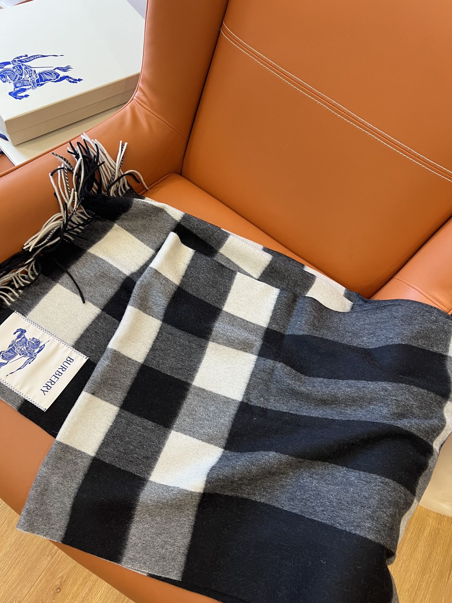 BURBERRY BBR SCARF 270 CM IN CASHMERE 492255