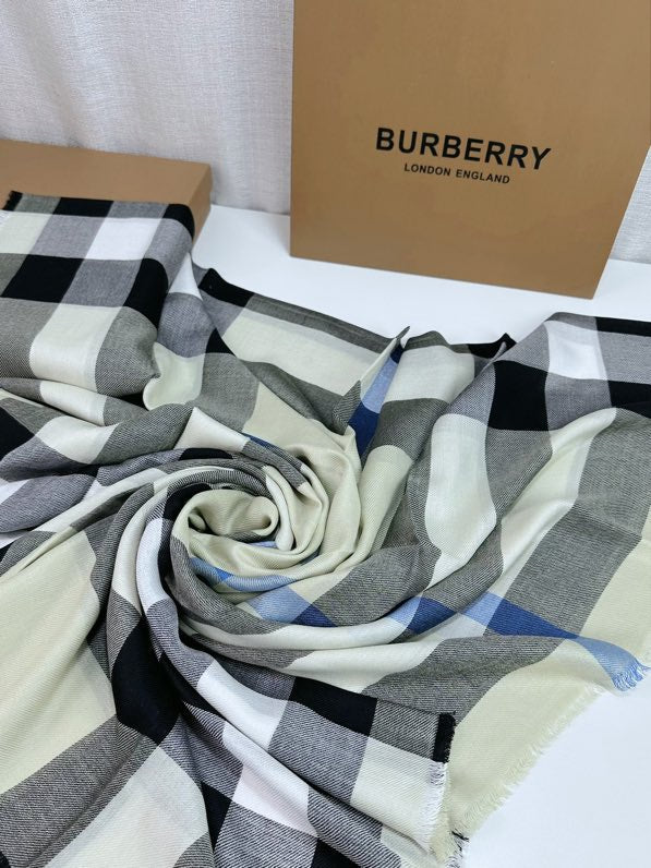 BURBERRY BBR SCARF 200 CM IN CASHMERE 740382