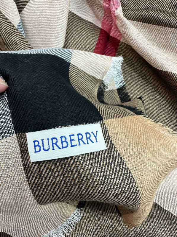BURBERRY BBR SCARF 200 CM IN CASHMERE 740386
