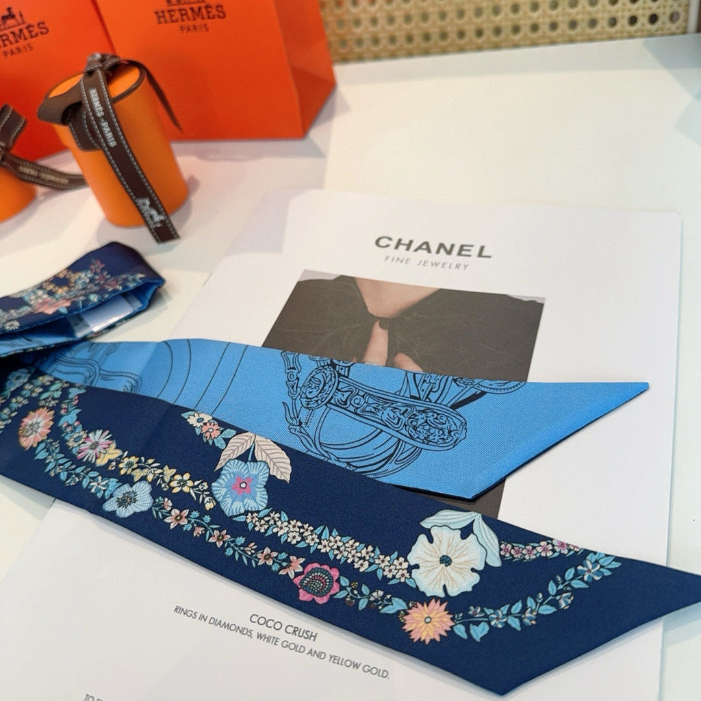 HERMES HERMES 25S SILK NECKERCHIEF 86 IN SILK 714380
