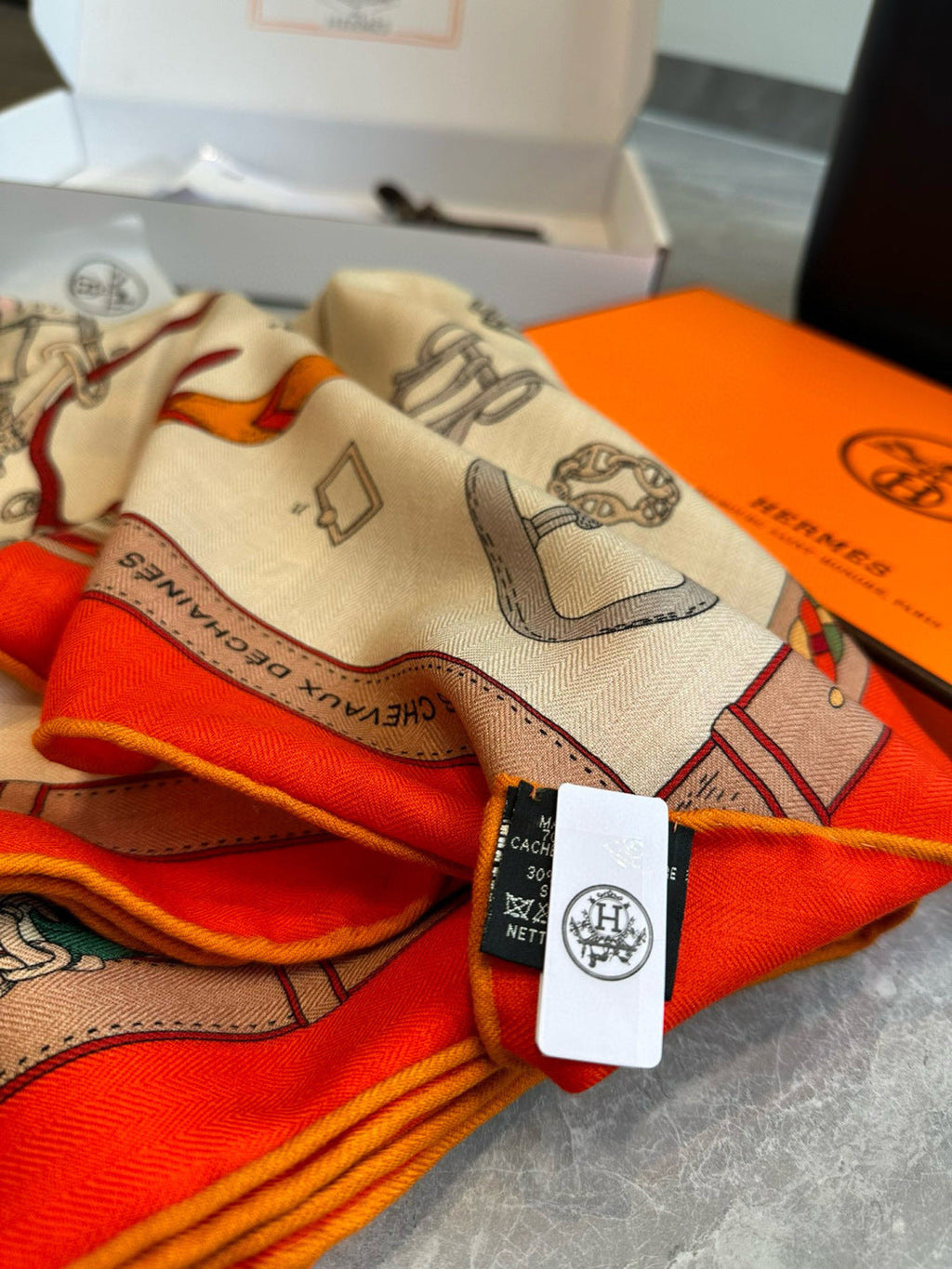 HERMES HERMES 25S SCARF 140 IN SILK CASERE 992007