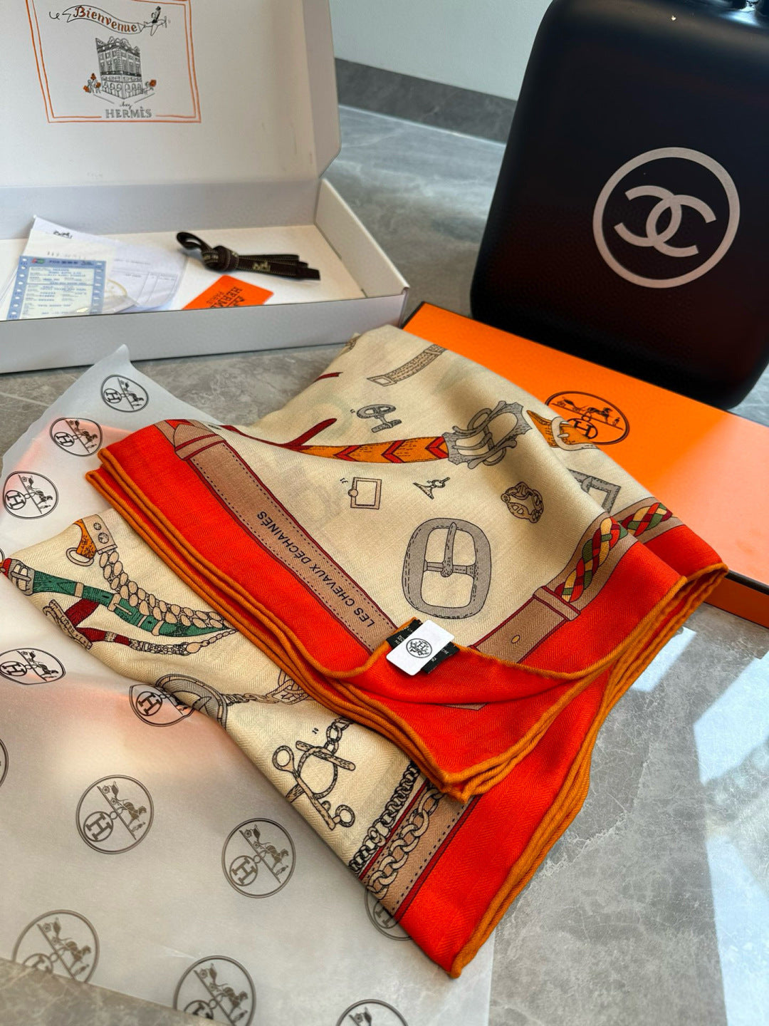 HERMES HERMES 25S SCARF 140 IN SILK CASERE 992007