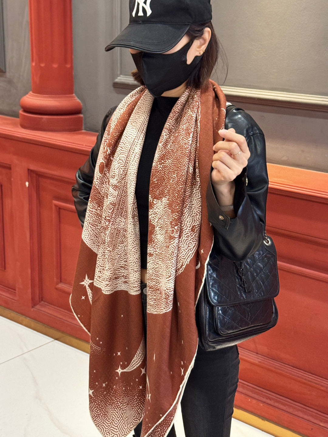 HERMES HERMES 25S SCARF 140 IN SILK CASERE 987420