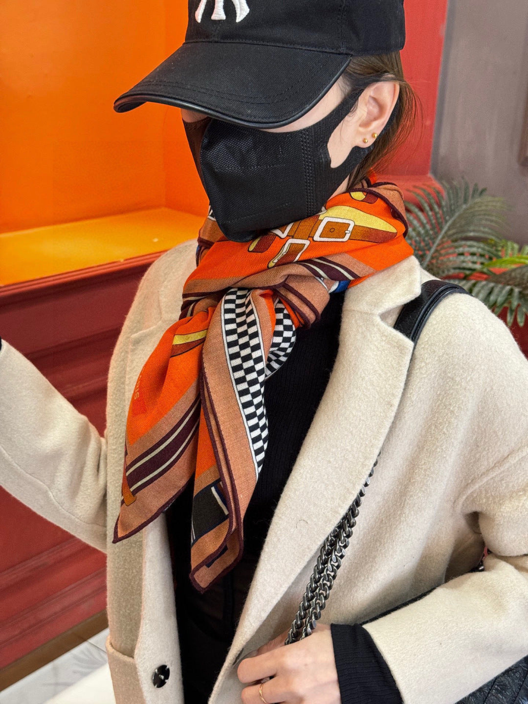 HERMES HERMES 25S SCARF 140 IN SILK CASERE 989482