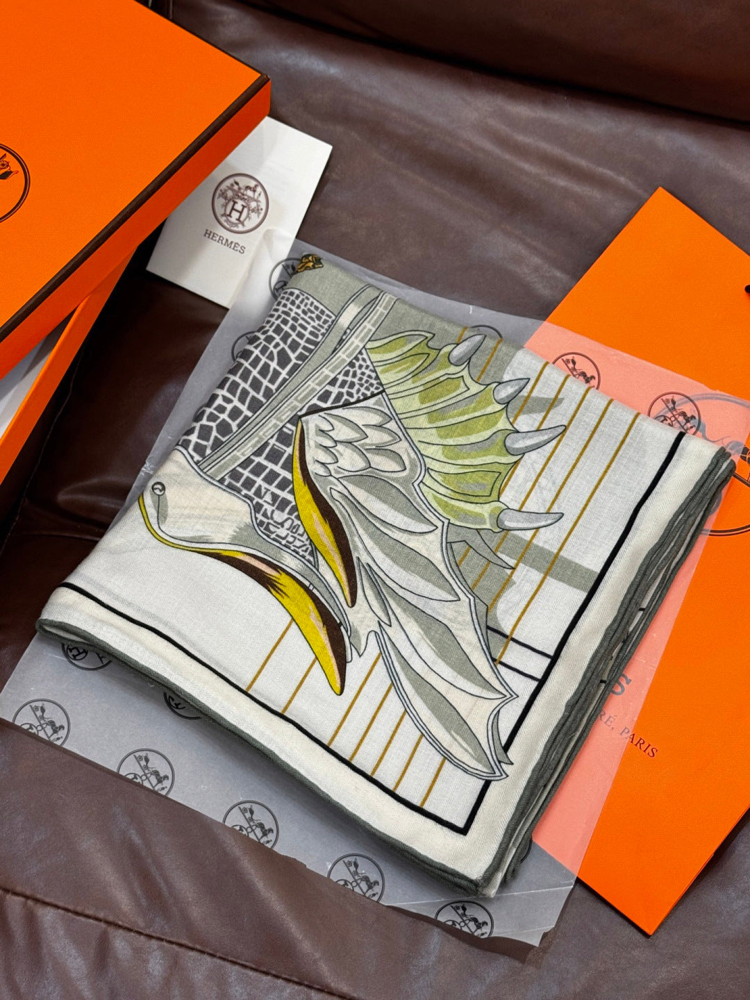 HERMES HERMES 25S SCARF 140 IN SILK CASERE 989483