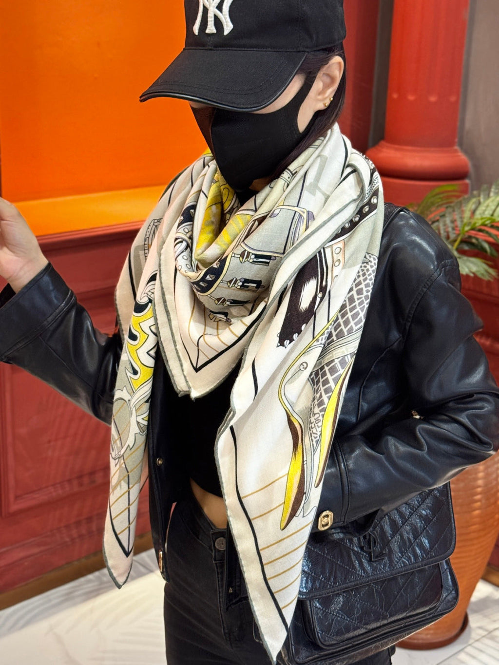 HERMES HERMES 25S SCARF 140 IN SILK CASERE 989483