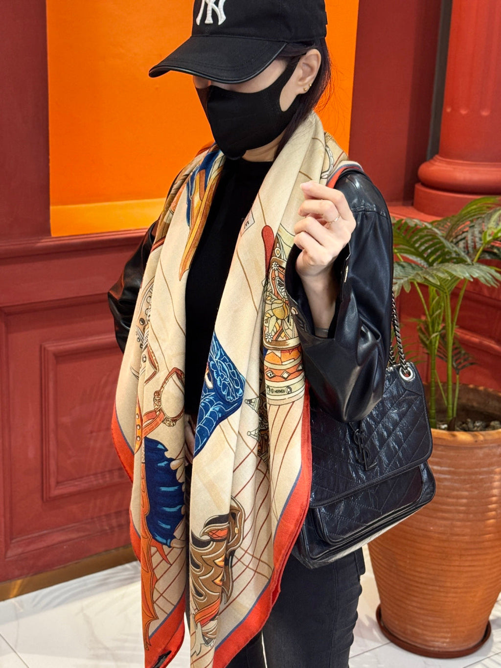 HERMES HERMES 25S SCARF 140 IN SILK CASERE 989485