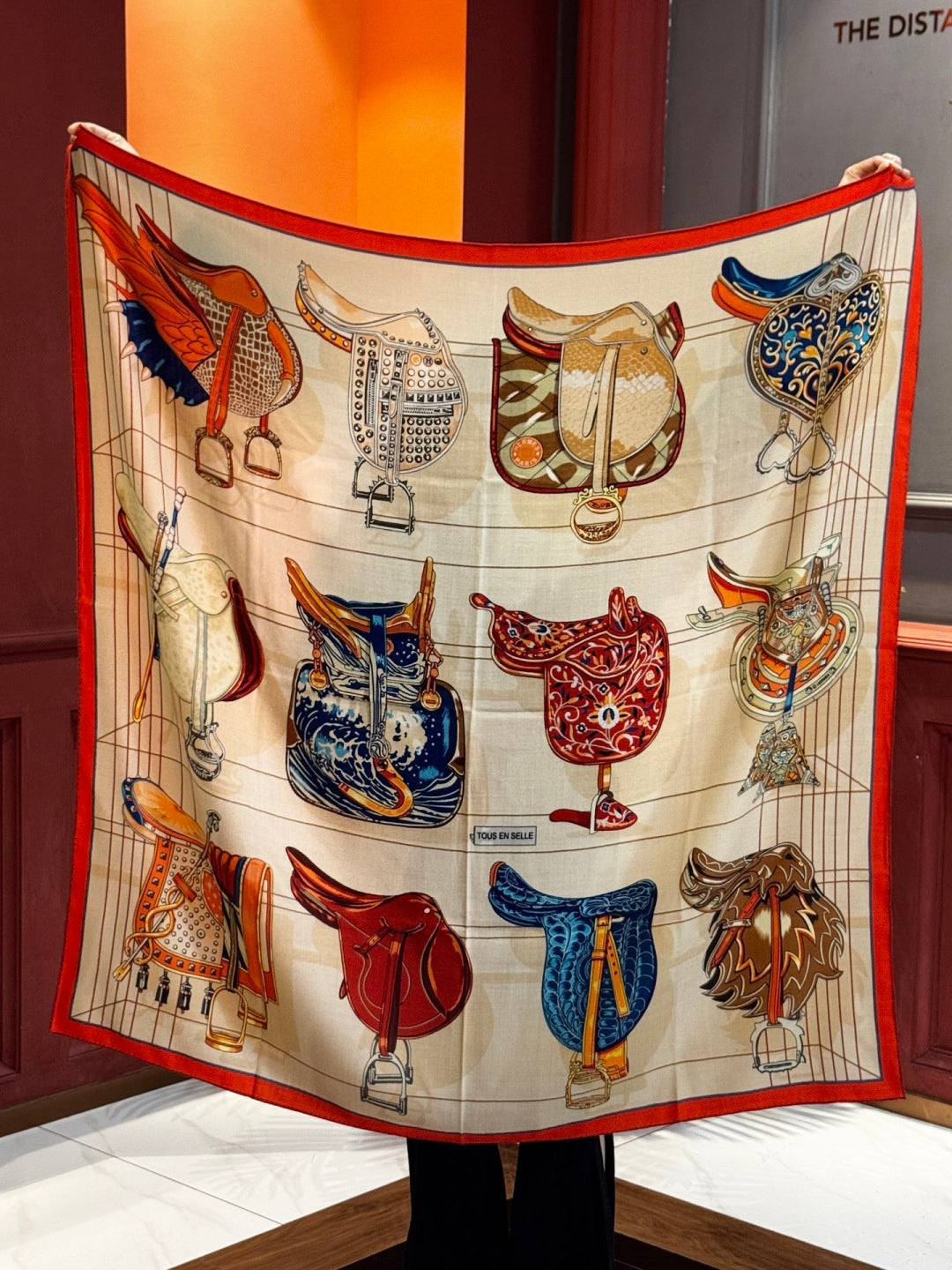 HERMES HERMES 25S SCARF 140 IN SILK CASERE 989485