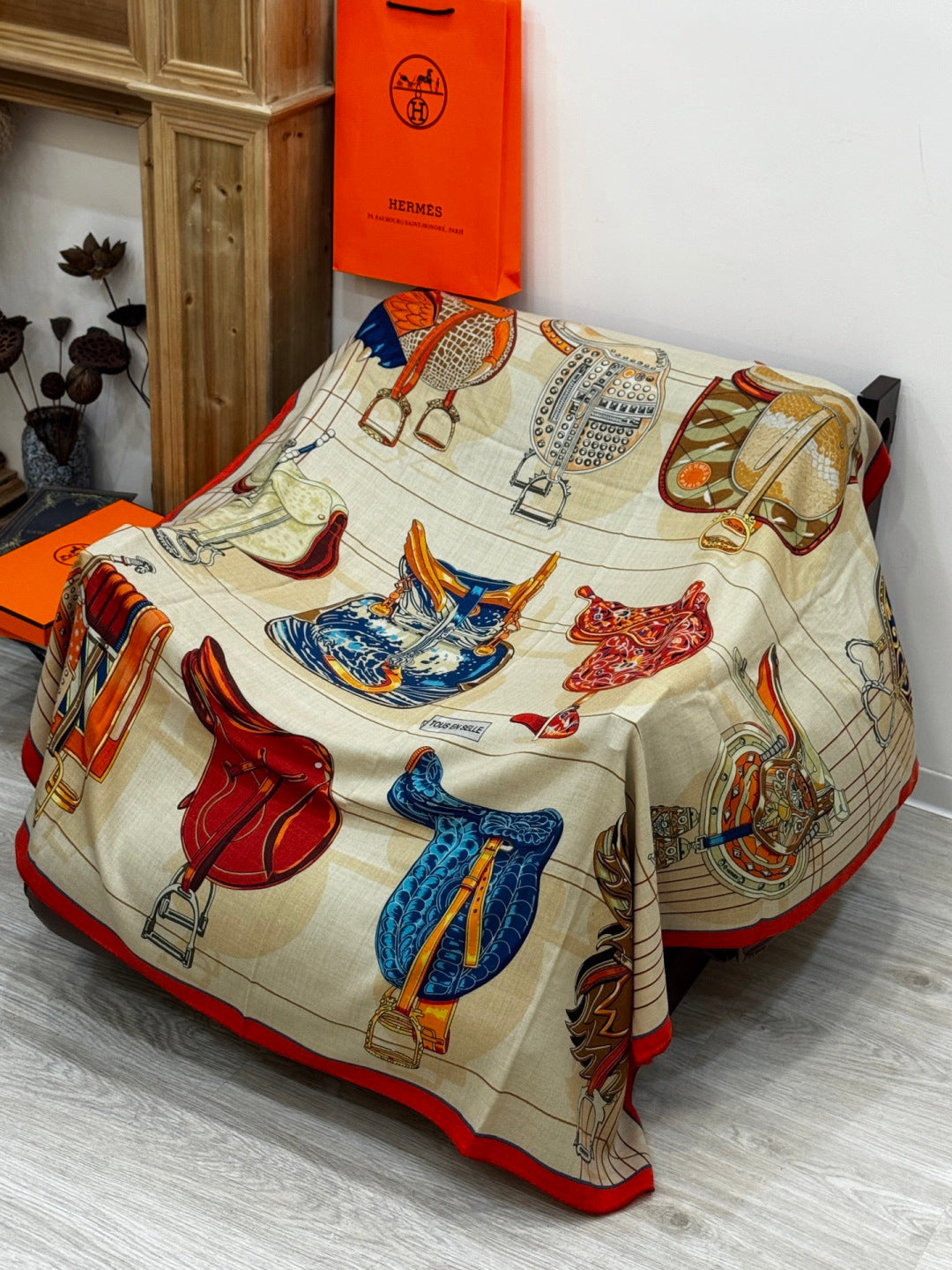 HERMES HERMES 25S SCARF 140 IN SILK CASERE 989485